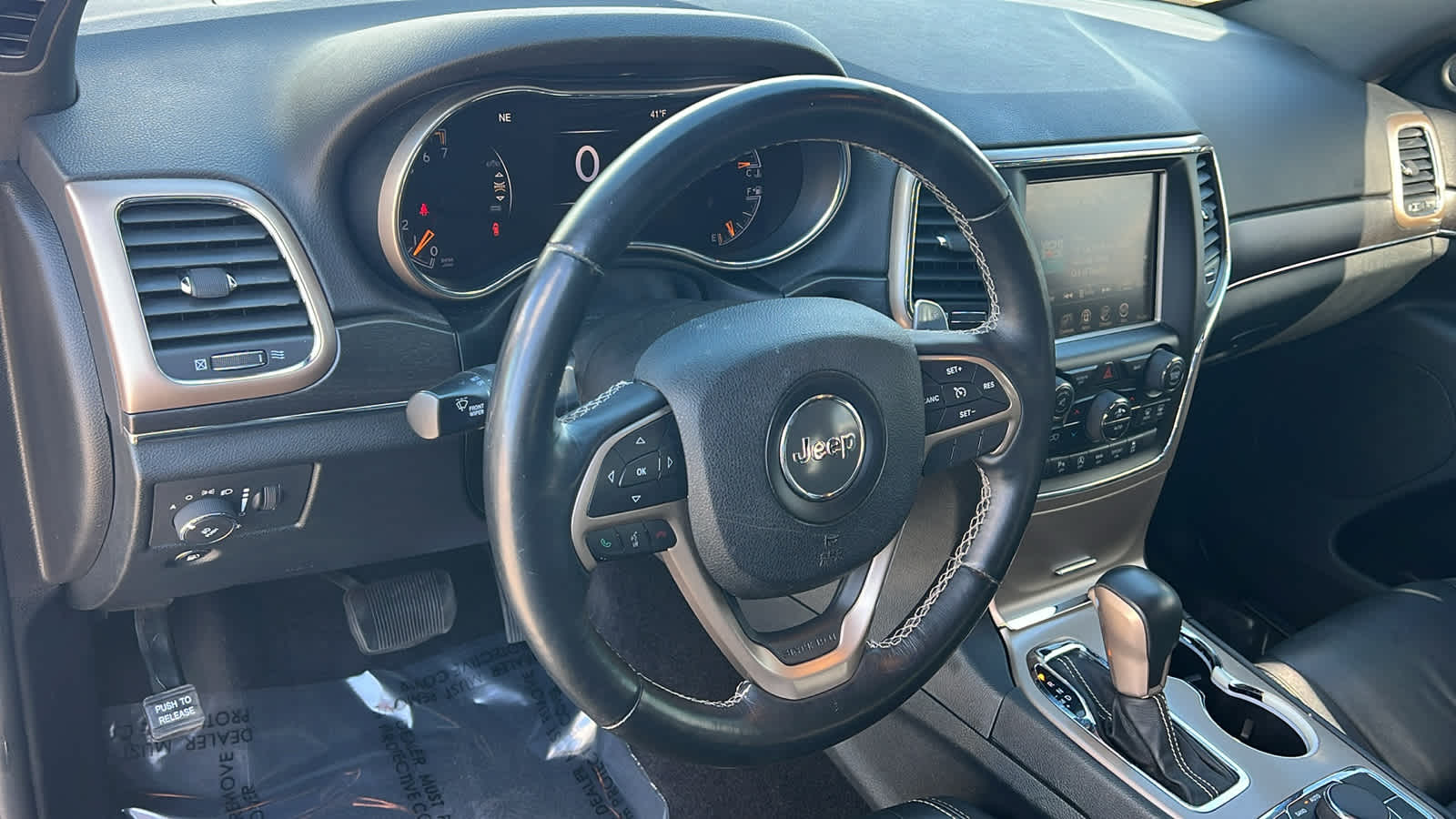 Thumbnail: 2016 Jeep Grand Cherokee - 10