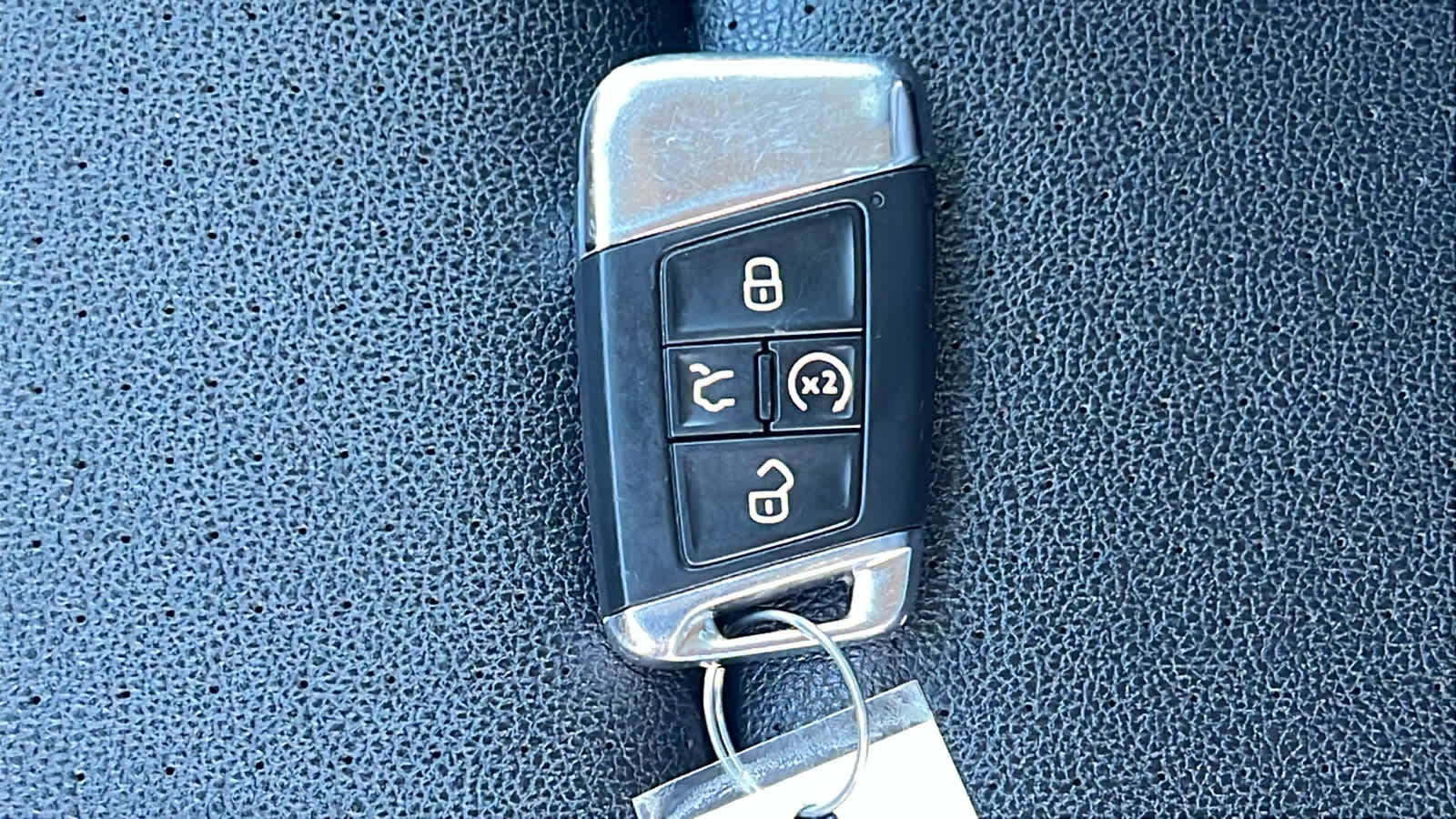 Thumbnail: 2022 Volkswagen Atlas - 29