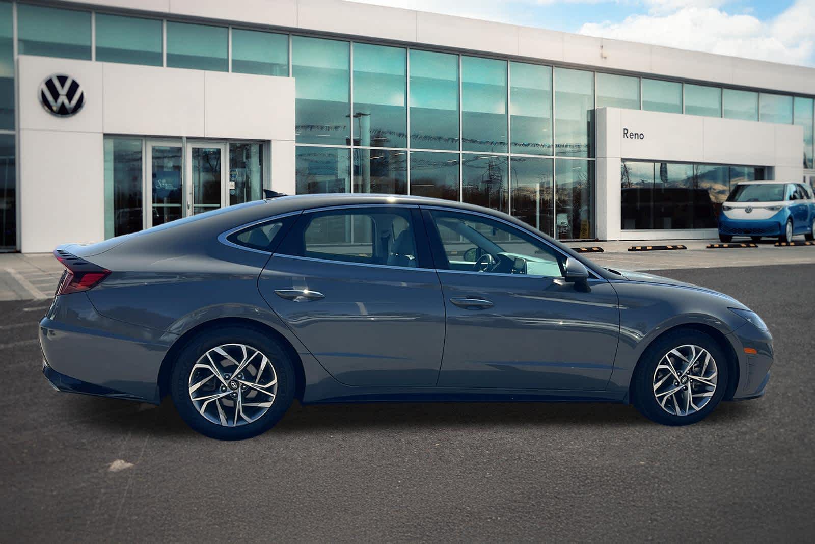 Thumbnail: 2021 Hyundai Sonata - 4