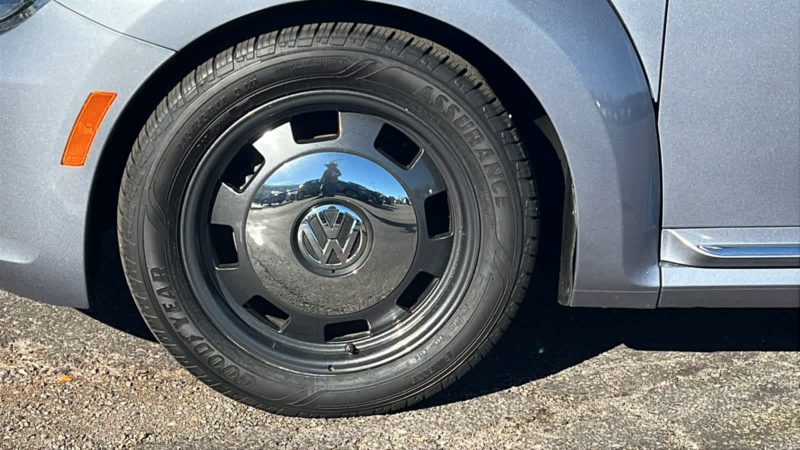 Thumbnail: 2016 Volkswagen Beetle - 9