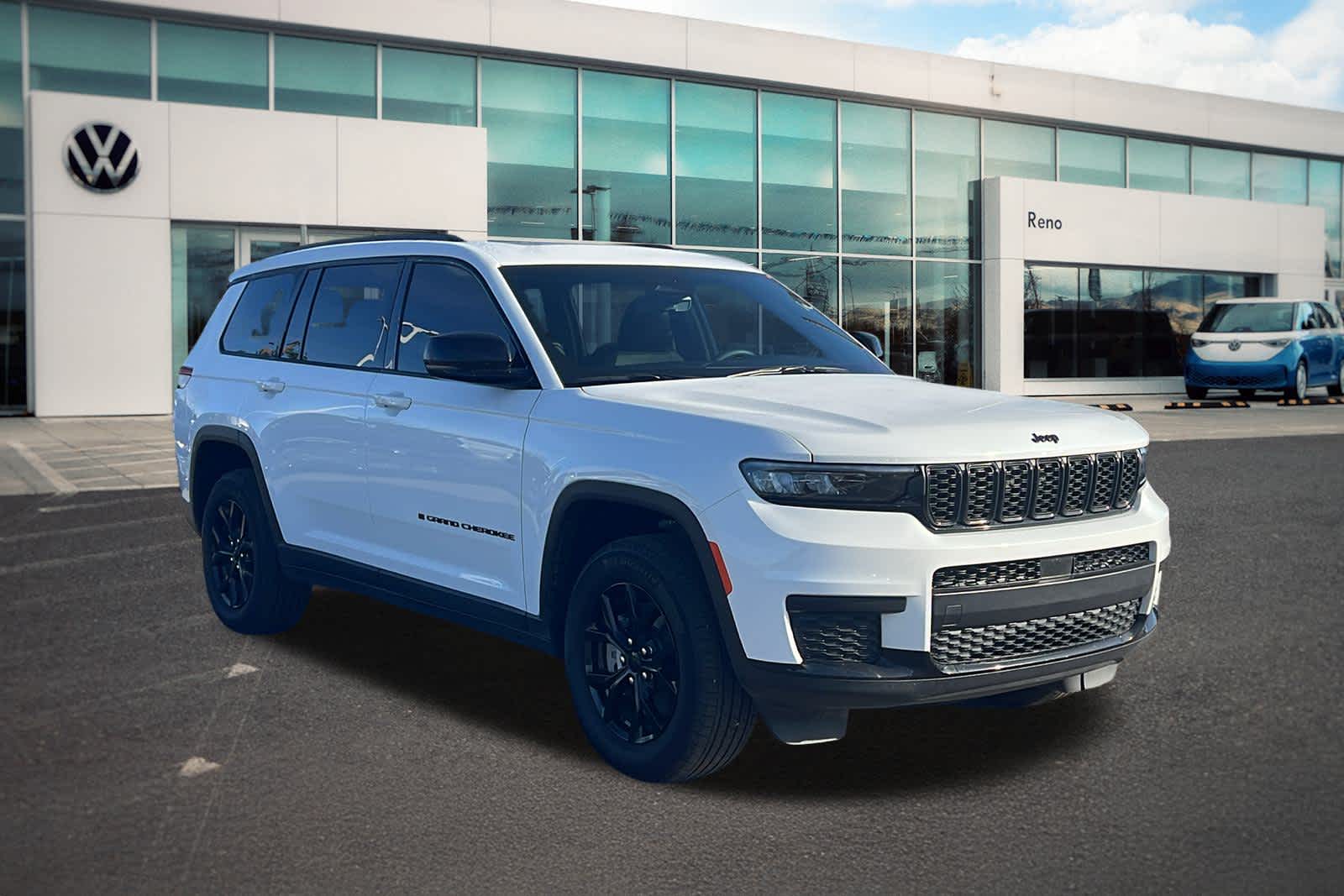 Thumbnail: 2025 Jeep Grand Cherokee L - 3