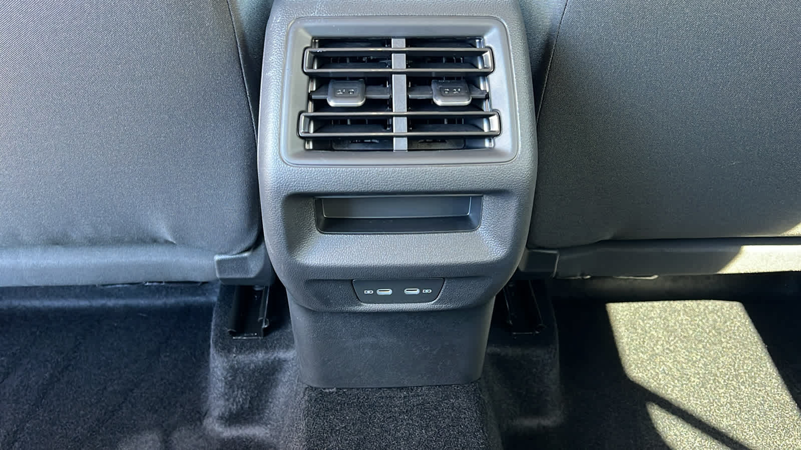 Thumbnail: 2026 Volkswagen Tiguan - 25