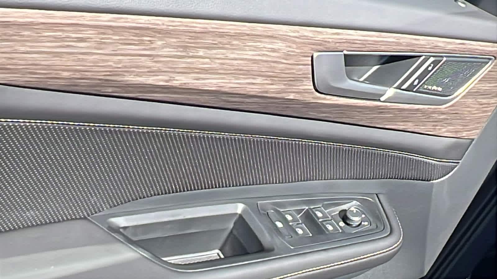 Thumbnail: 2026 Volkswagen Atlas - 22