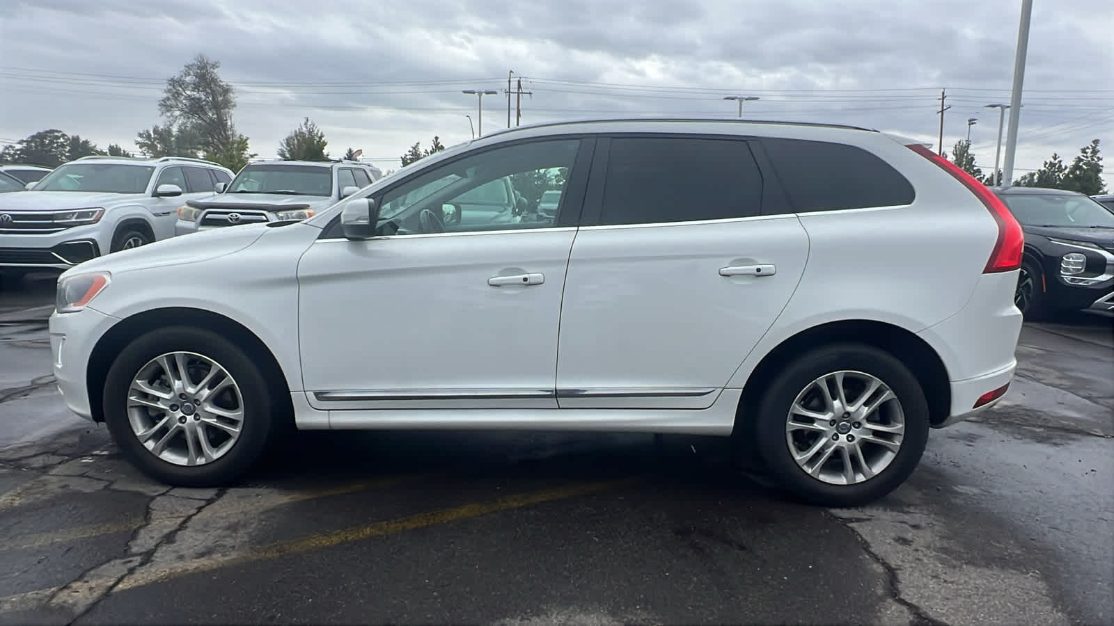 Thumbnail: 2016 Volvo XC60 - 8