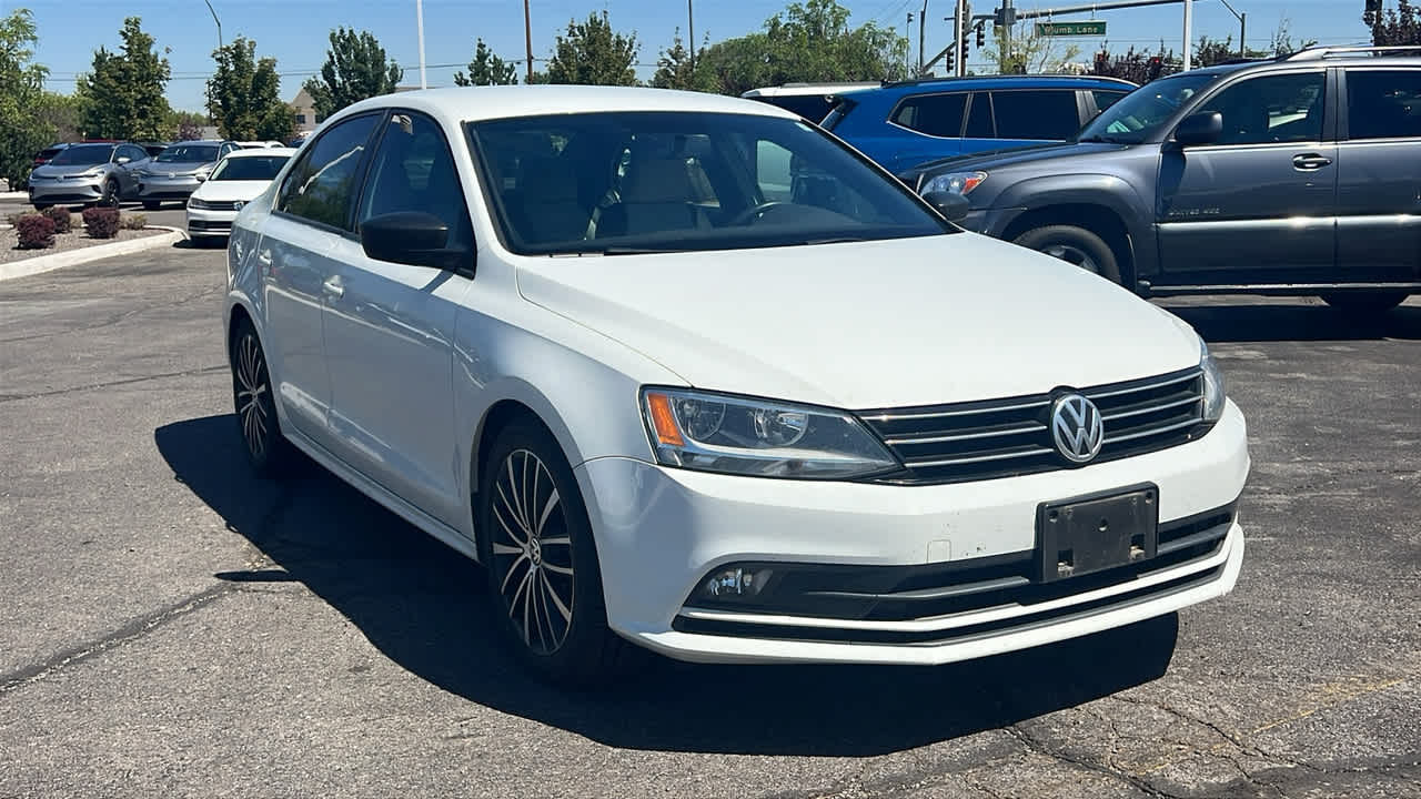 Thumbnail: 2015 Volkswagen Jetta - 3