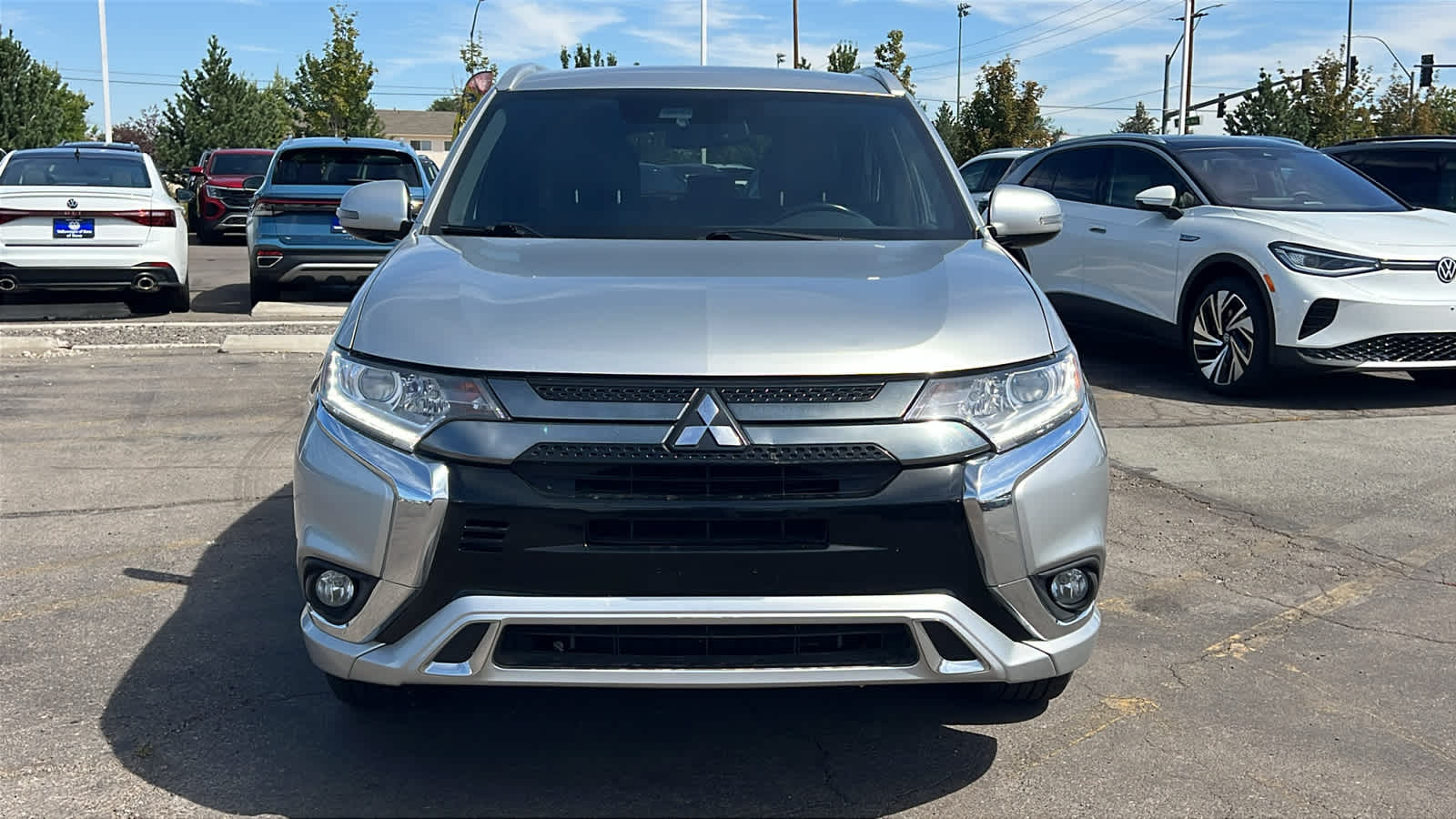 2022 Mitsubishi Outlander PHEV SEL photo 2