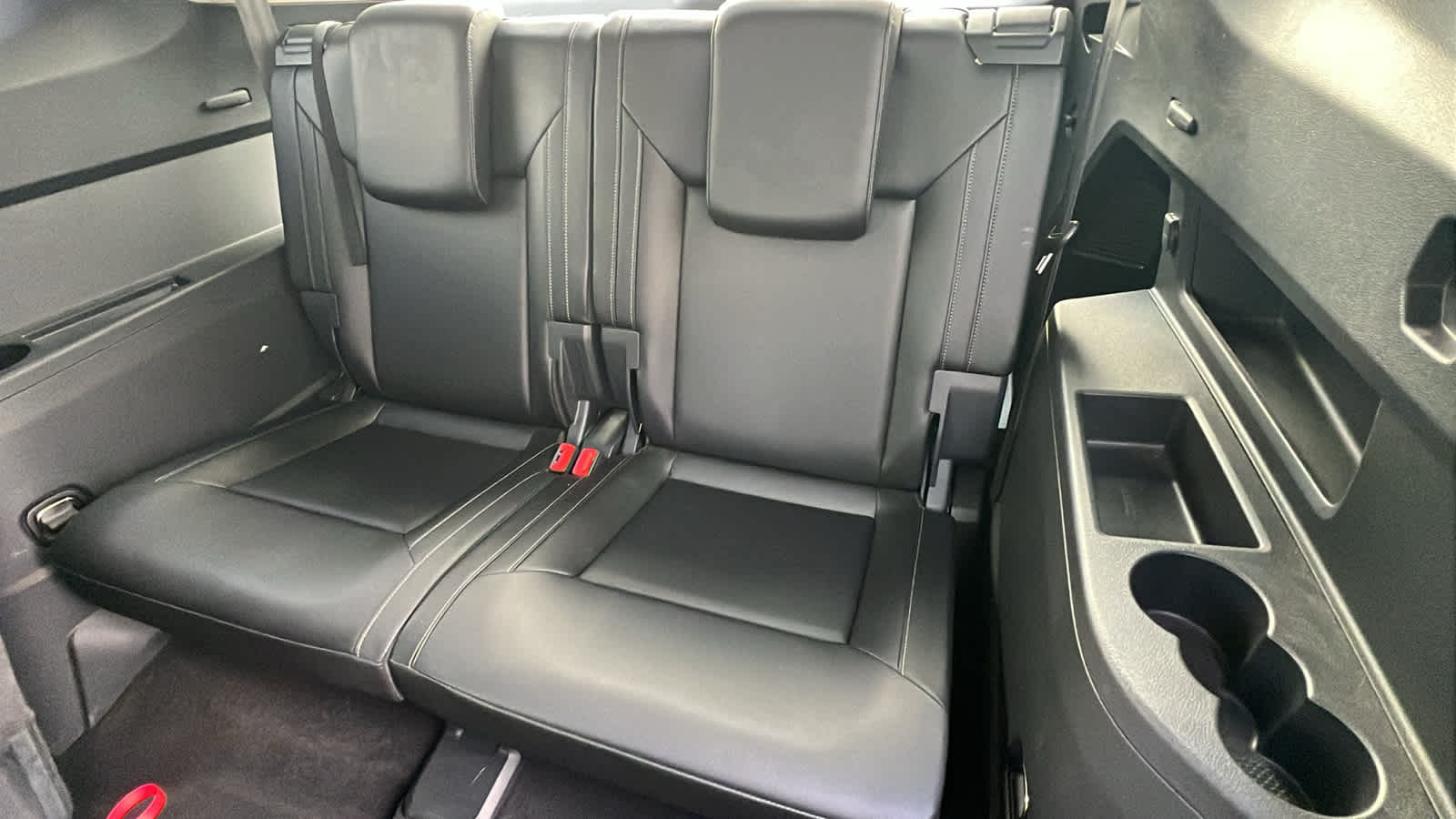 Thumbnail: 2018 Volkswagen Atlas - 32