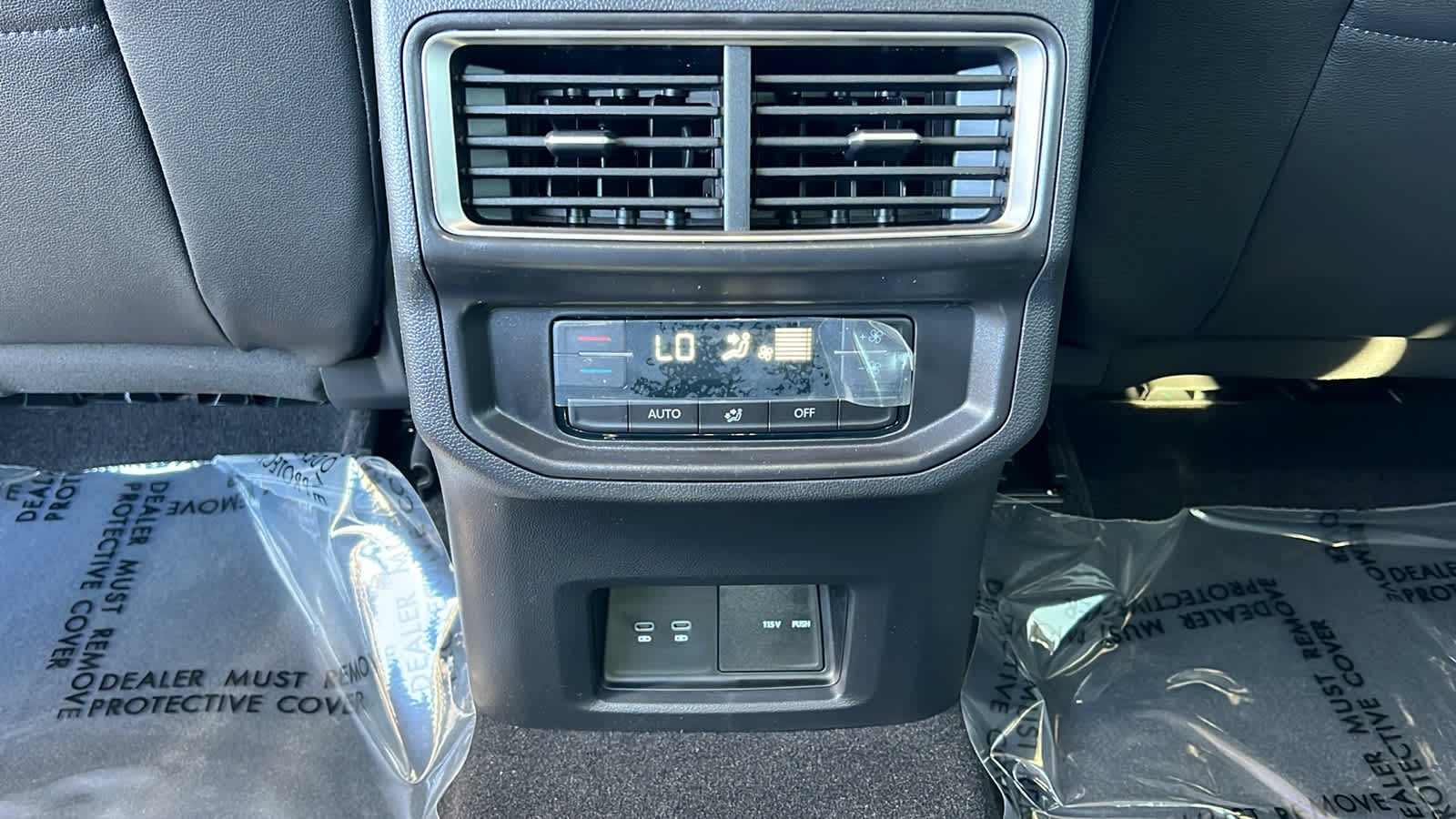 Thumbnail: 2026 Volkswagen Atlas - 25