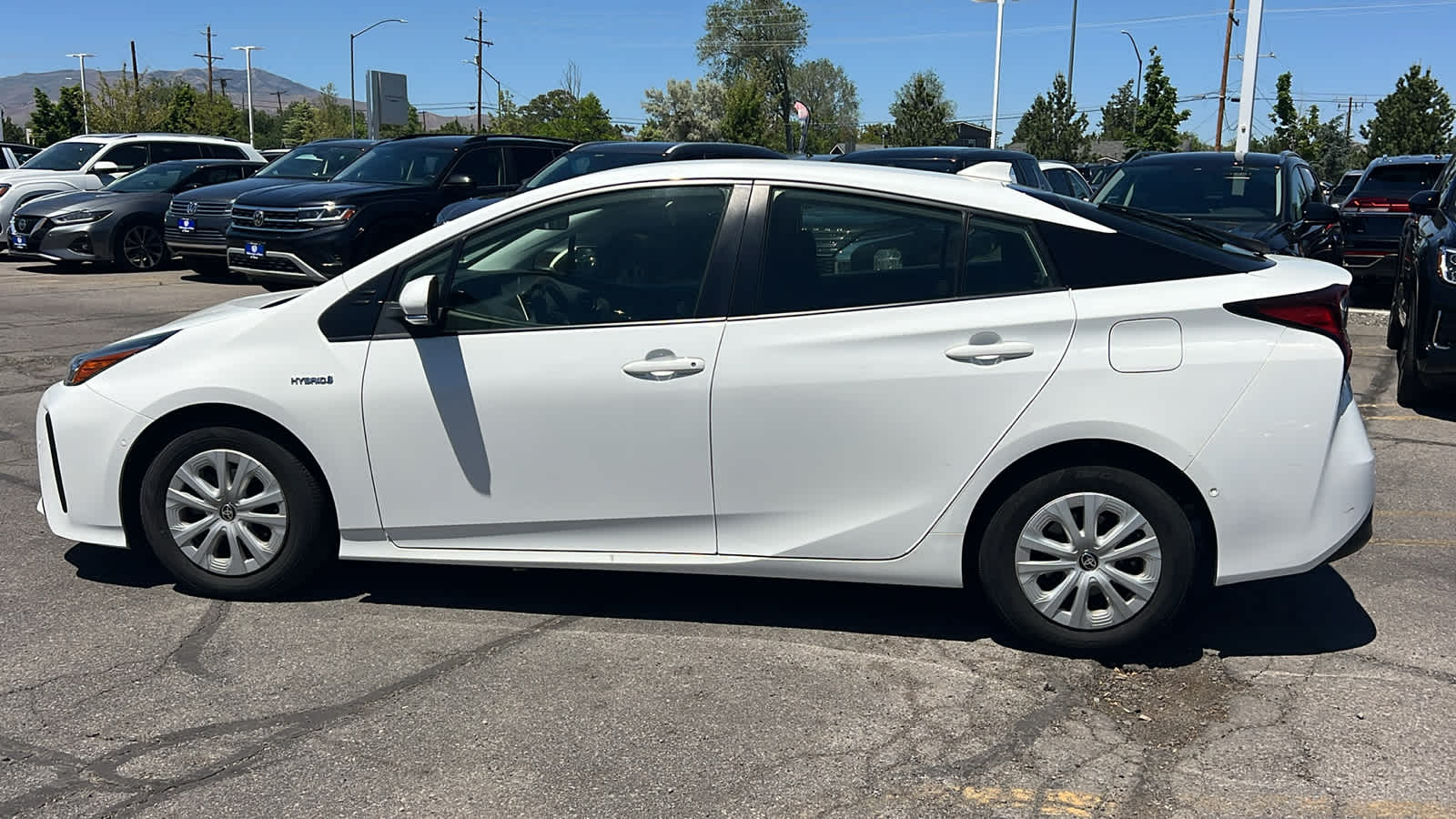 Thumbnail: 2022 Toyota Prius - 8