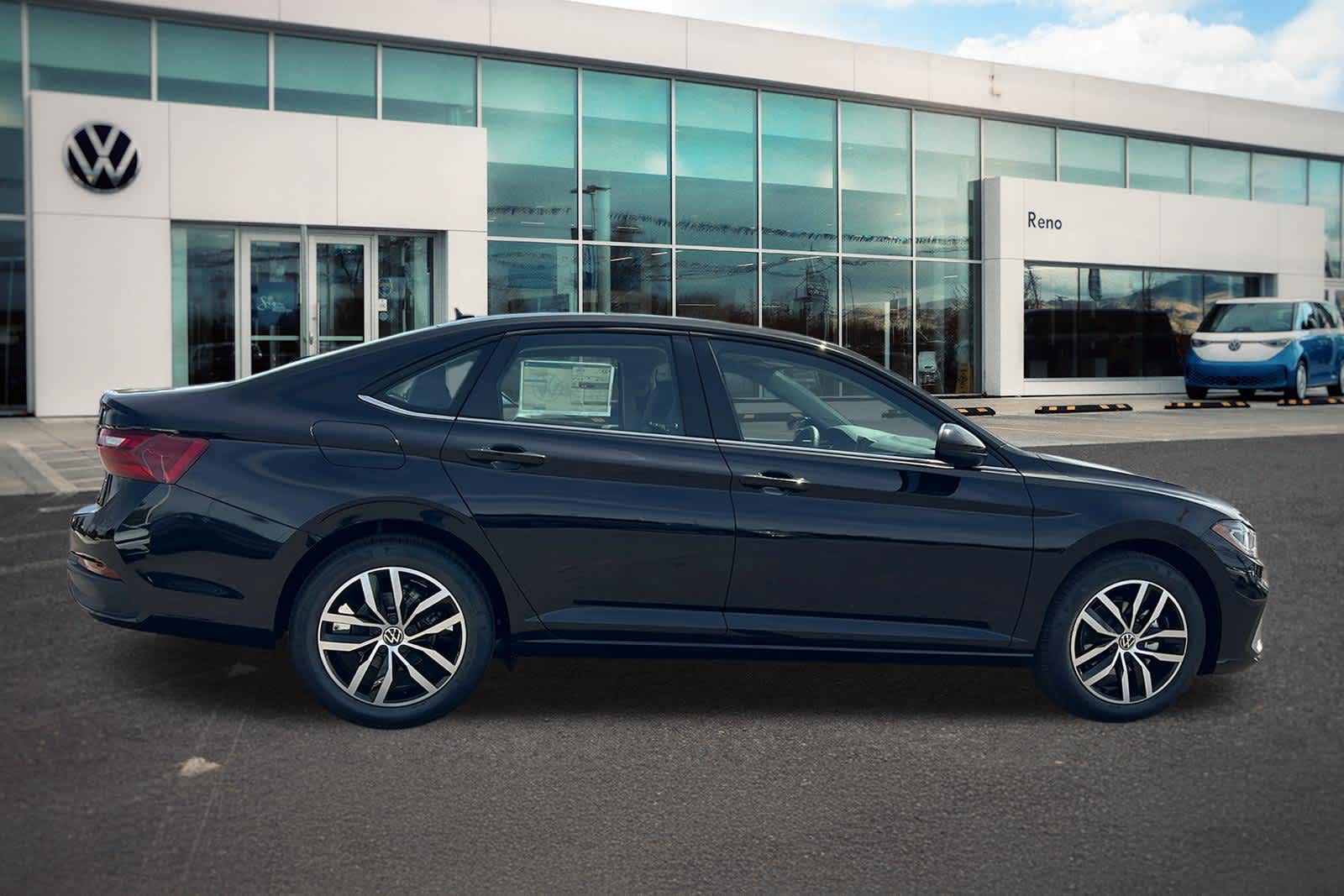 Thumbnail: 2026 Volkswagen Jetta - 4