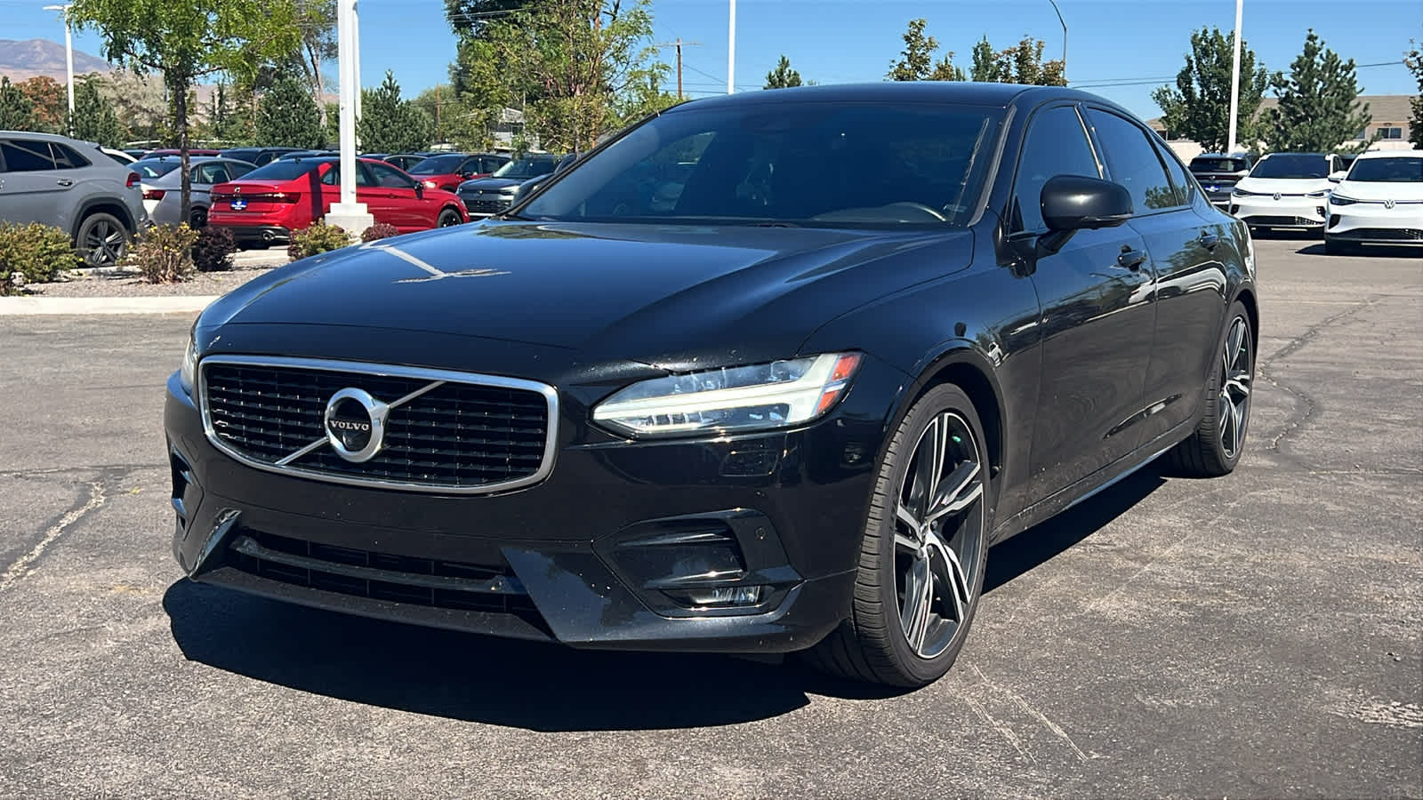 Thumbnail: 2020 Volvo S90 - 1