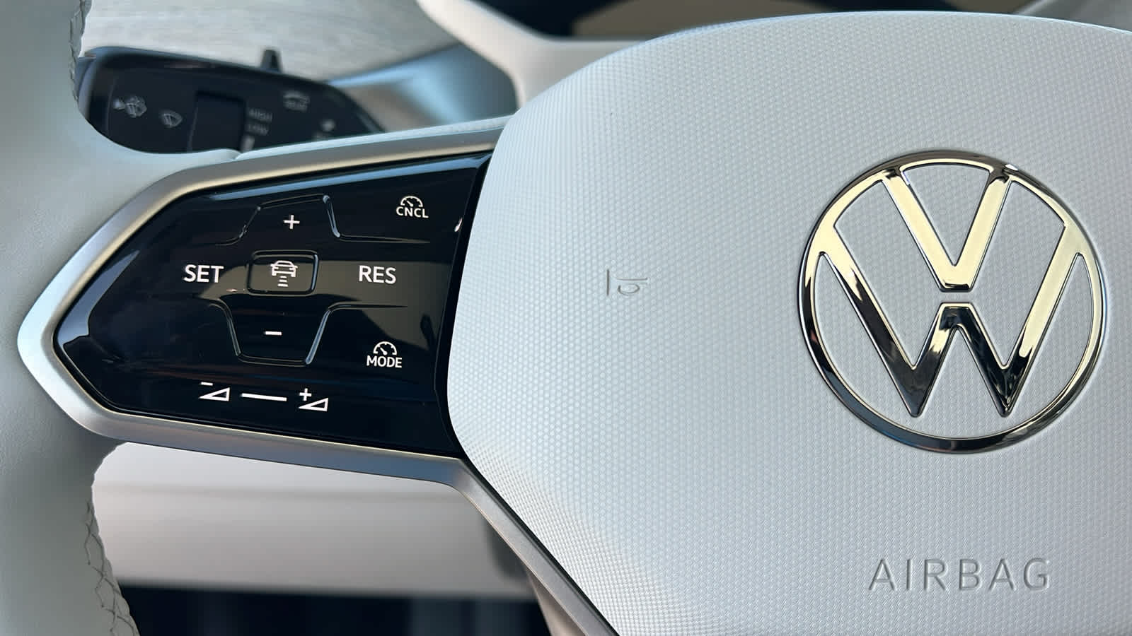 Thumbnail: 2025 Volkswagen ID.Buzz - 19