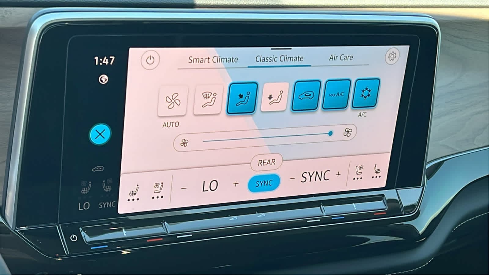 Thumbnail: 2024 Volkswagen Atlas - 14