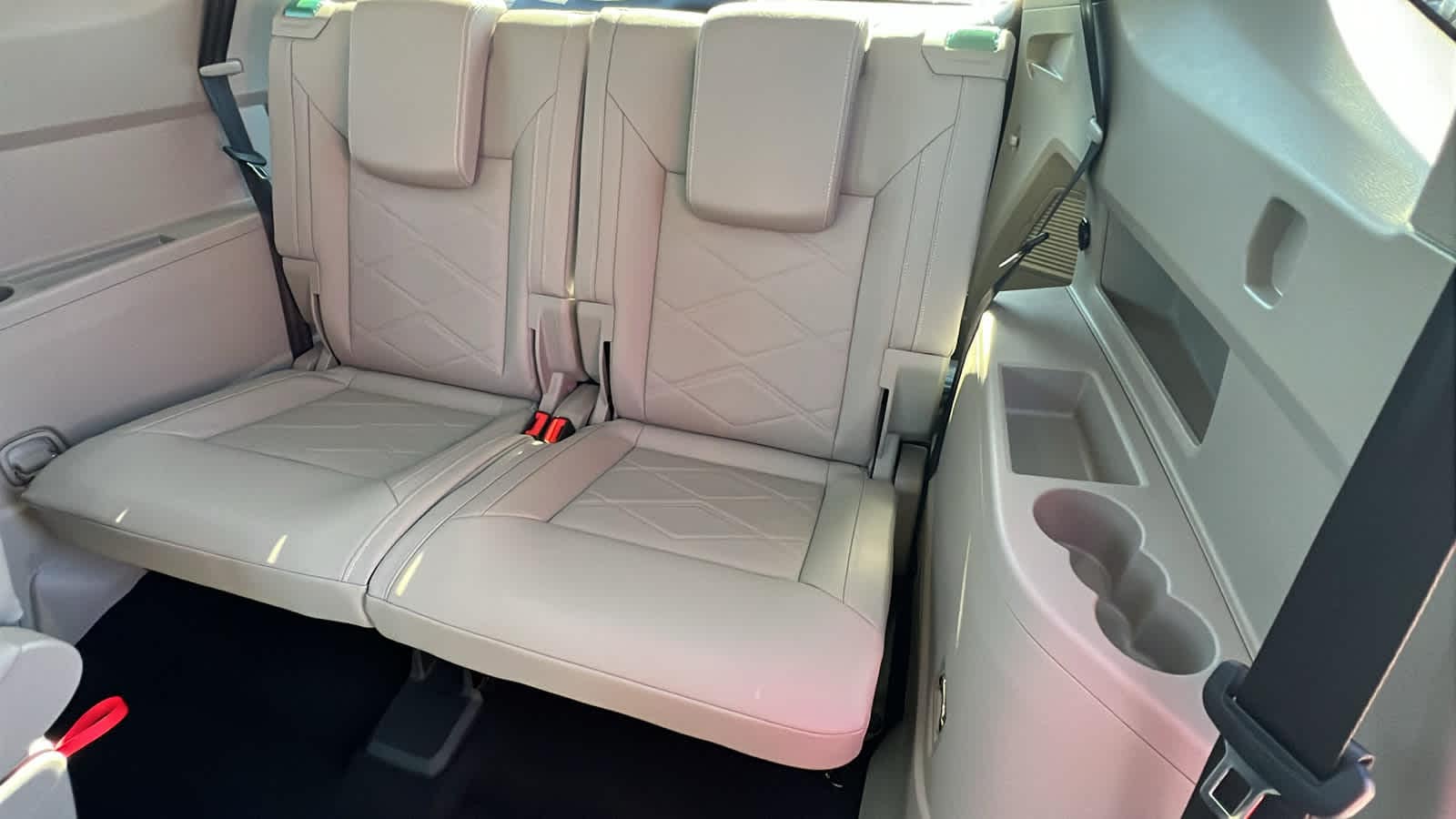 Thumbnail: 2026 Volkswagen Atlas - 31