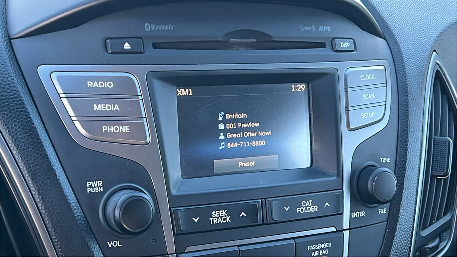 Thumbnail: 2015 Hyundai Tucson - 15