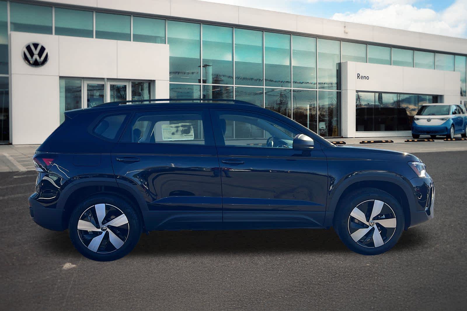 Thumbnail: 2026 Volkswagen Taos - 4