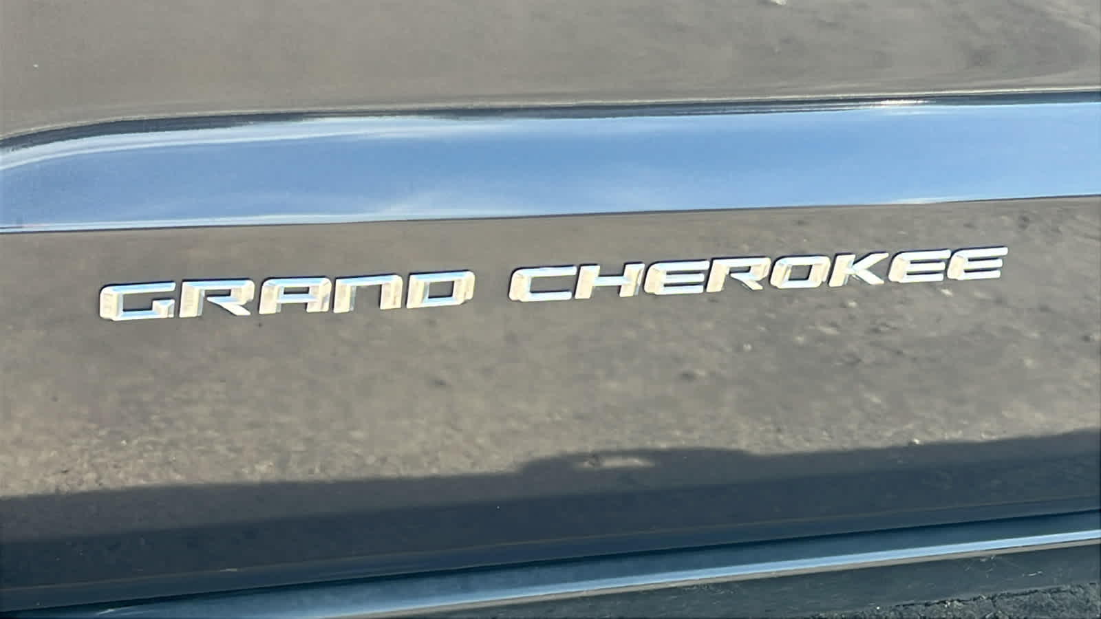 Thumbnail: 2015 Jeep Grand Cherokee - 28
