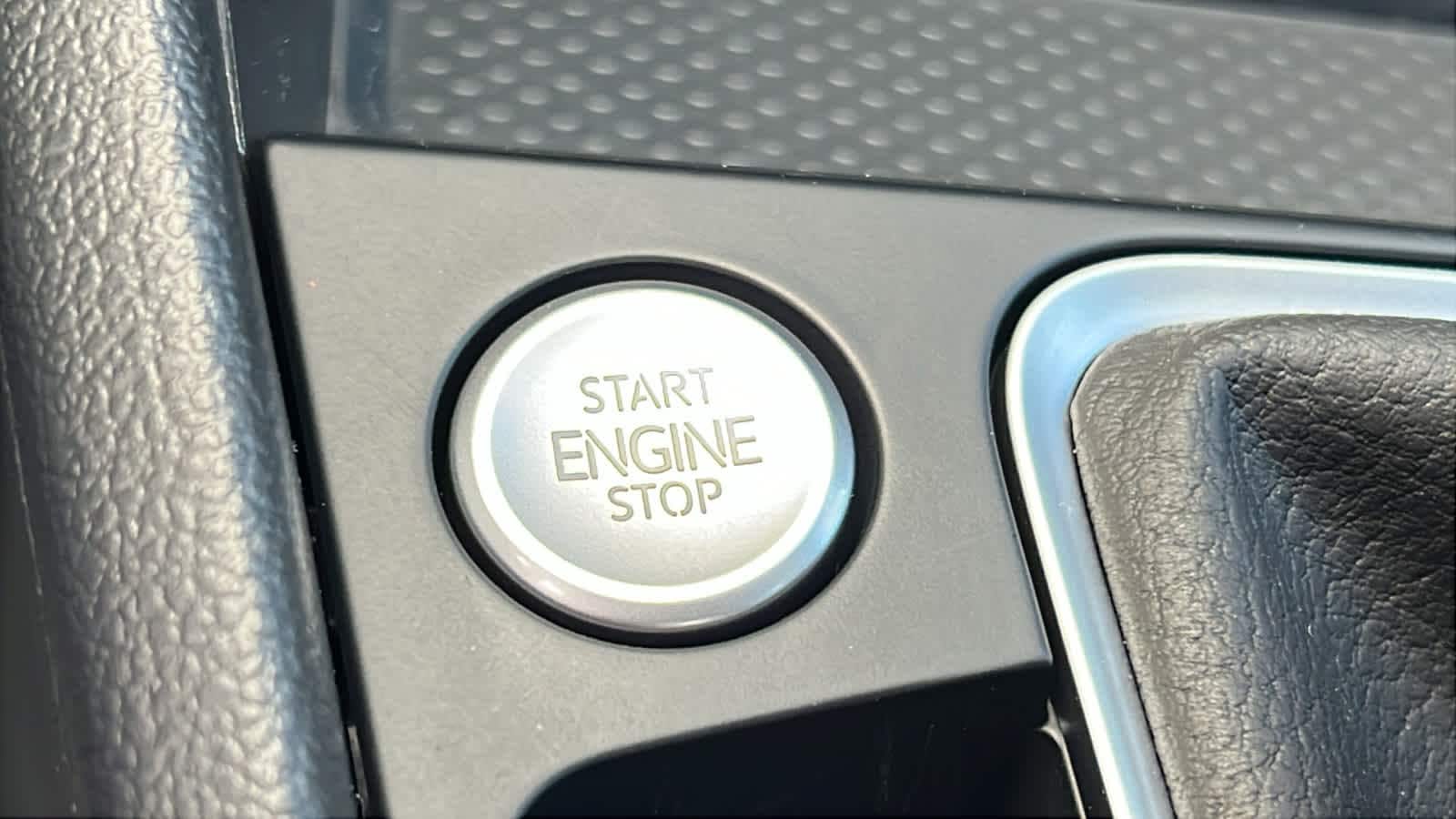 Thumbnail: 2025 Volkswagen Jetta - 17