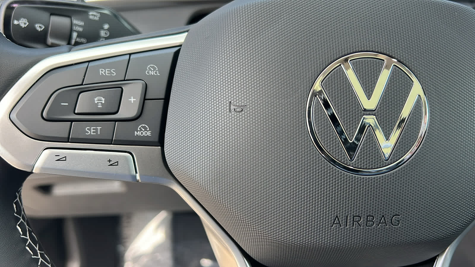 Thumbnail: 2026 Volkswagen Tiguan - 19