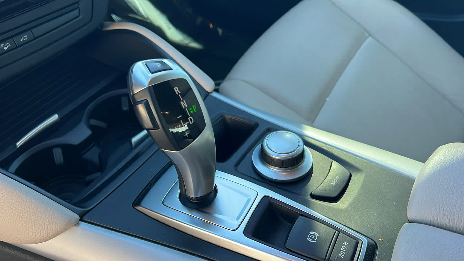 Thumbnail: 2008 BMW X6 - 13