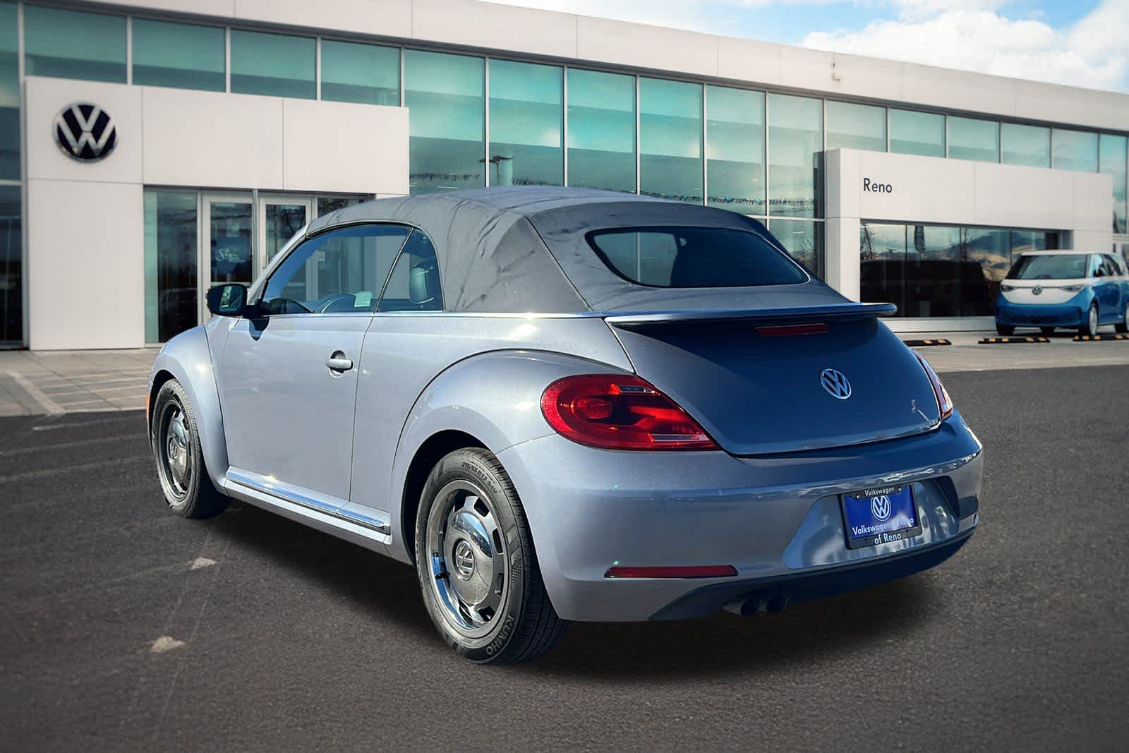 Thumbnail: 2016 Volkswagen Beetle - 7