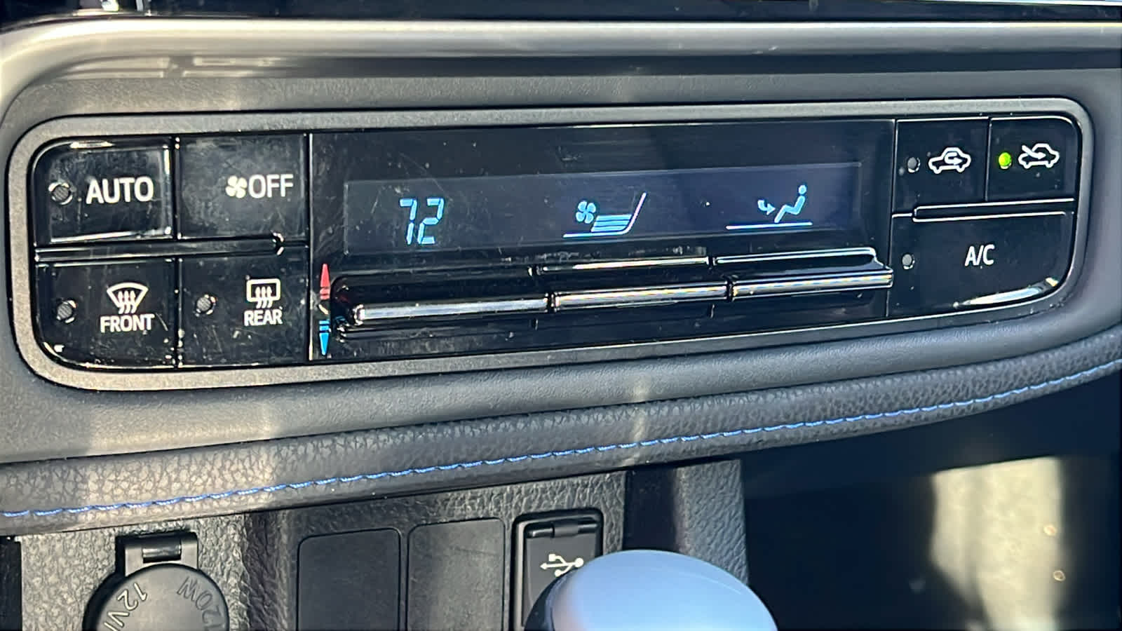 Thumbnail: 2017 Toyota Corolla - 14