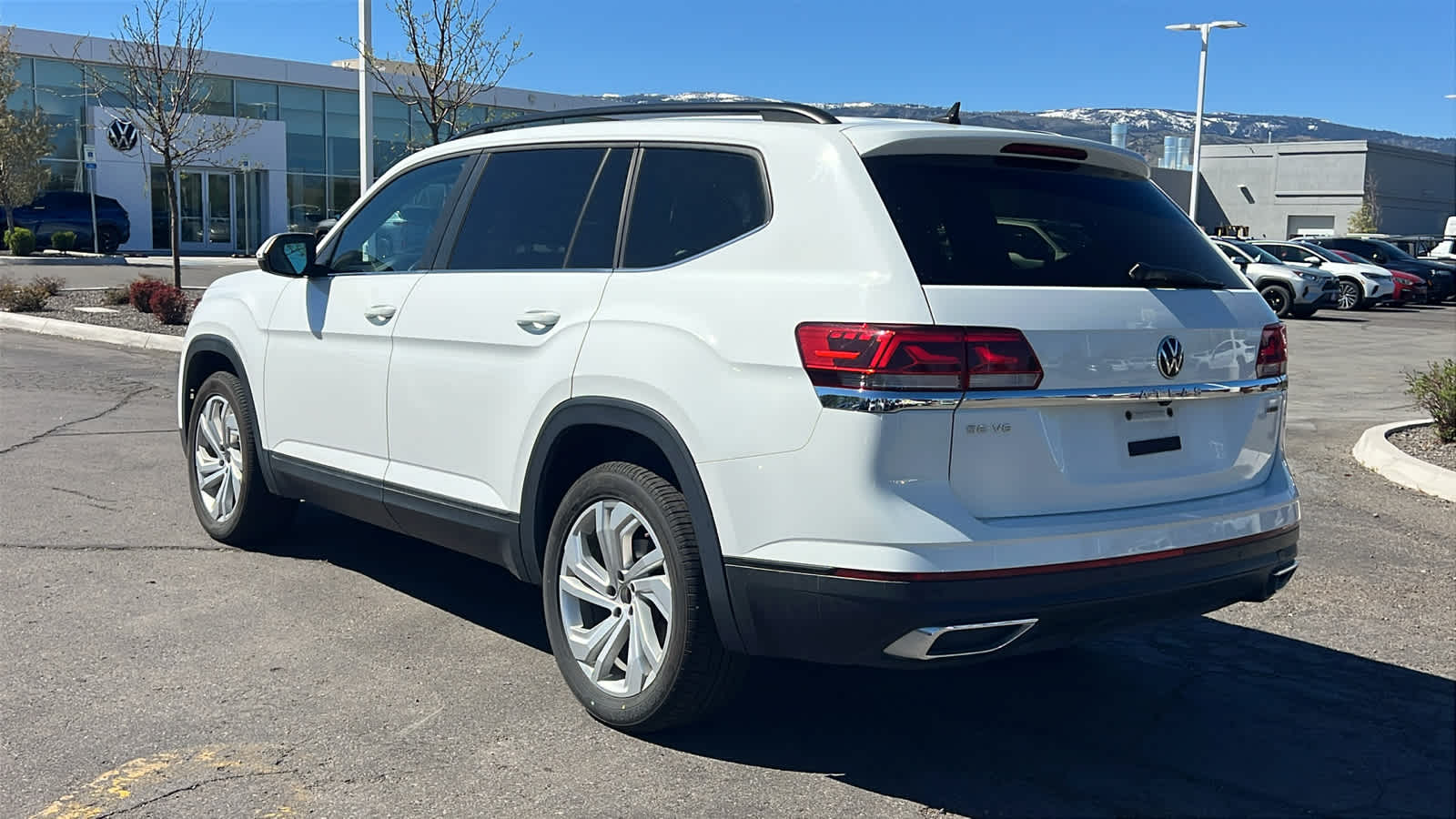 Thumbnail: 2021 Volkswagen Atlas - 7