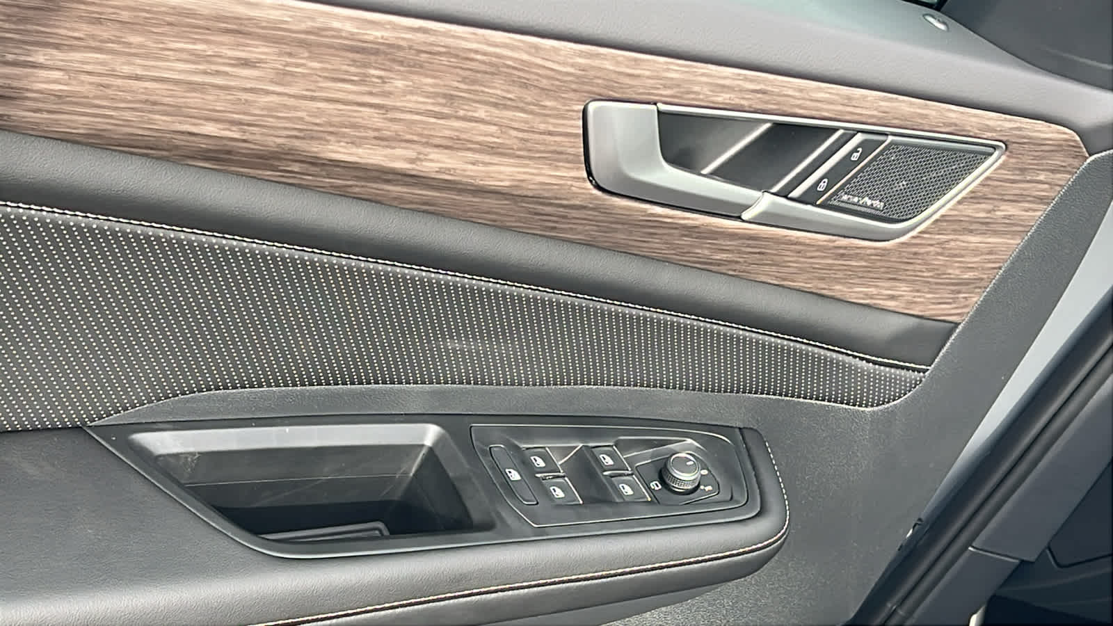 Thumbnail: 2026 Volkswagen Atlas - 22