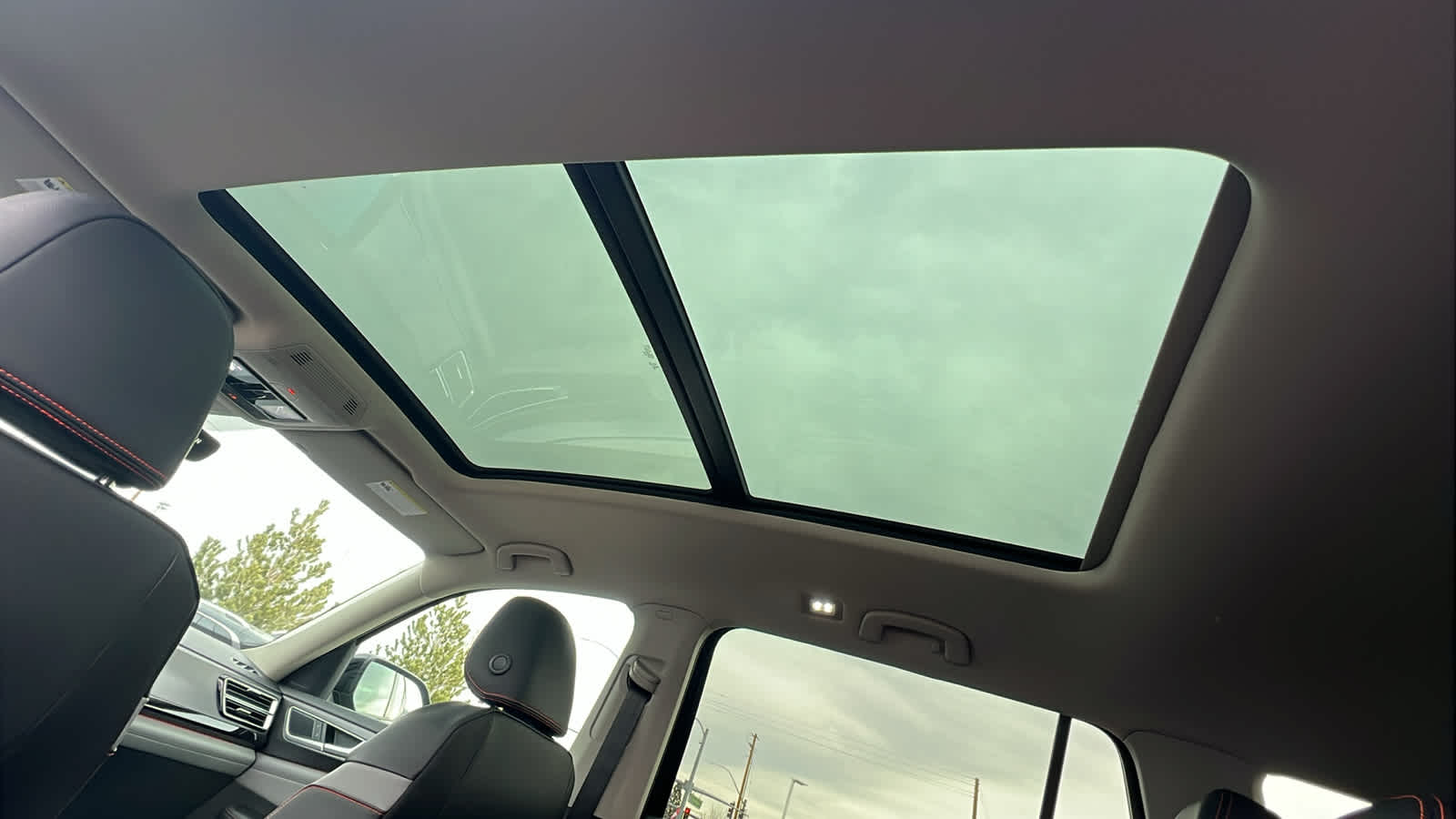 Thumbnail: 2026 Volkswagen Atlas - 32