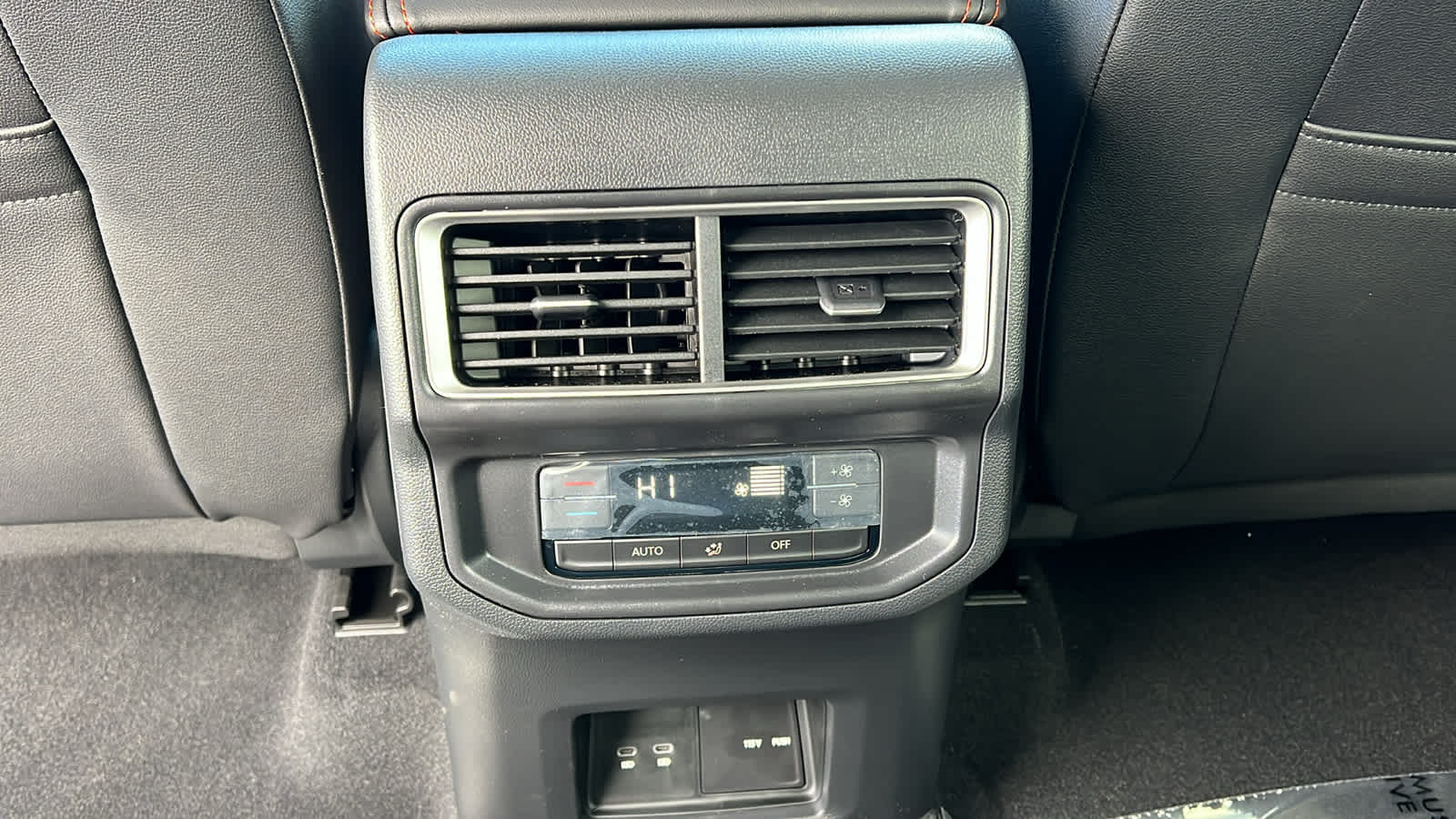 Thumbnail: 2026 Volkswagen Atlas - 25