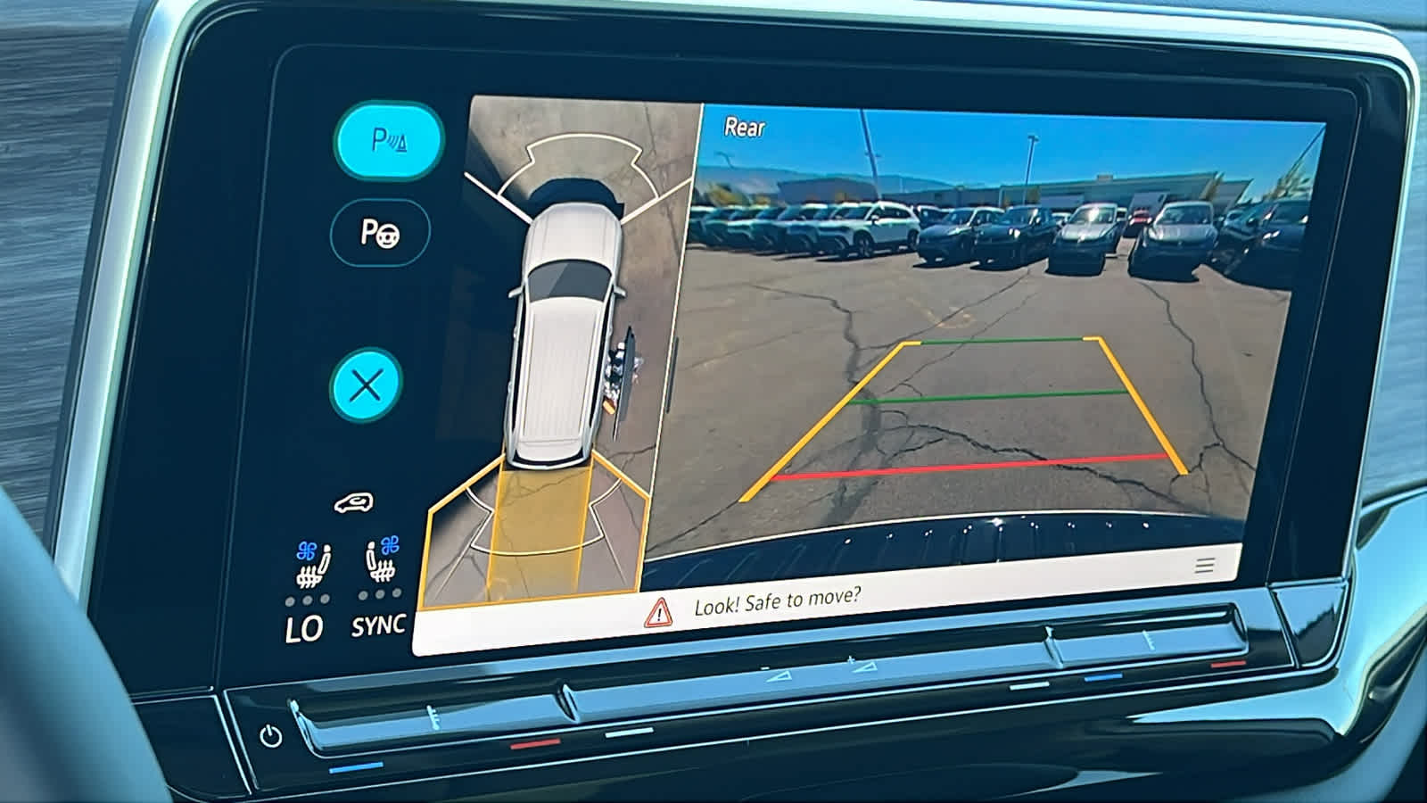 Thumbnail: 2026 Volkswagen Atlas - 16