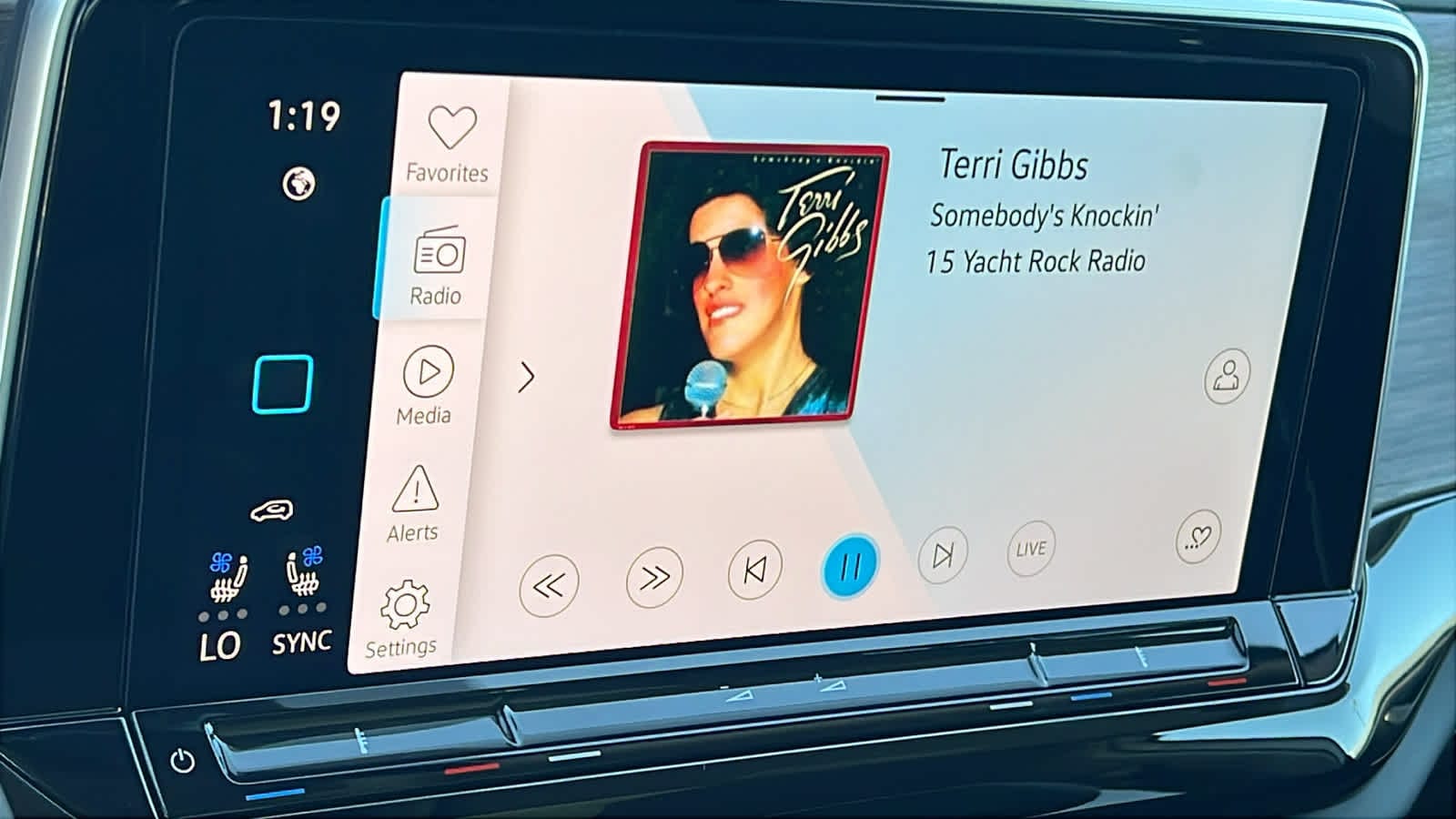 Thumbnail: 2026 Volkswagen Atlas - 15