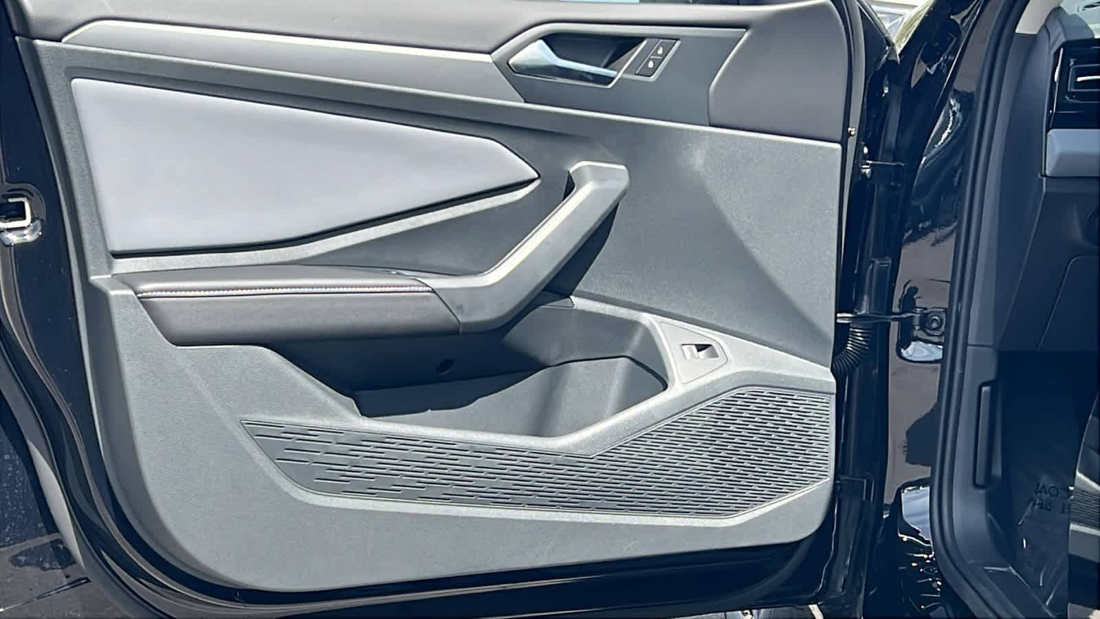 Thumbnail: 2026 Volkswagen Jetta - 23