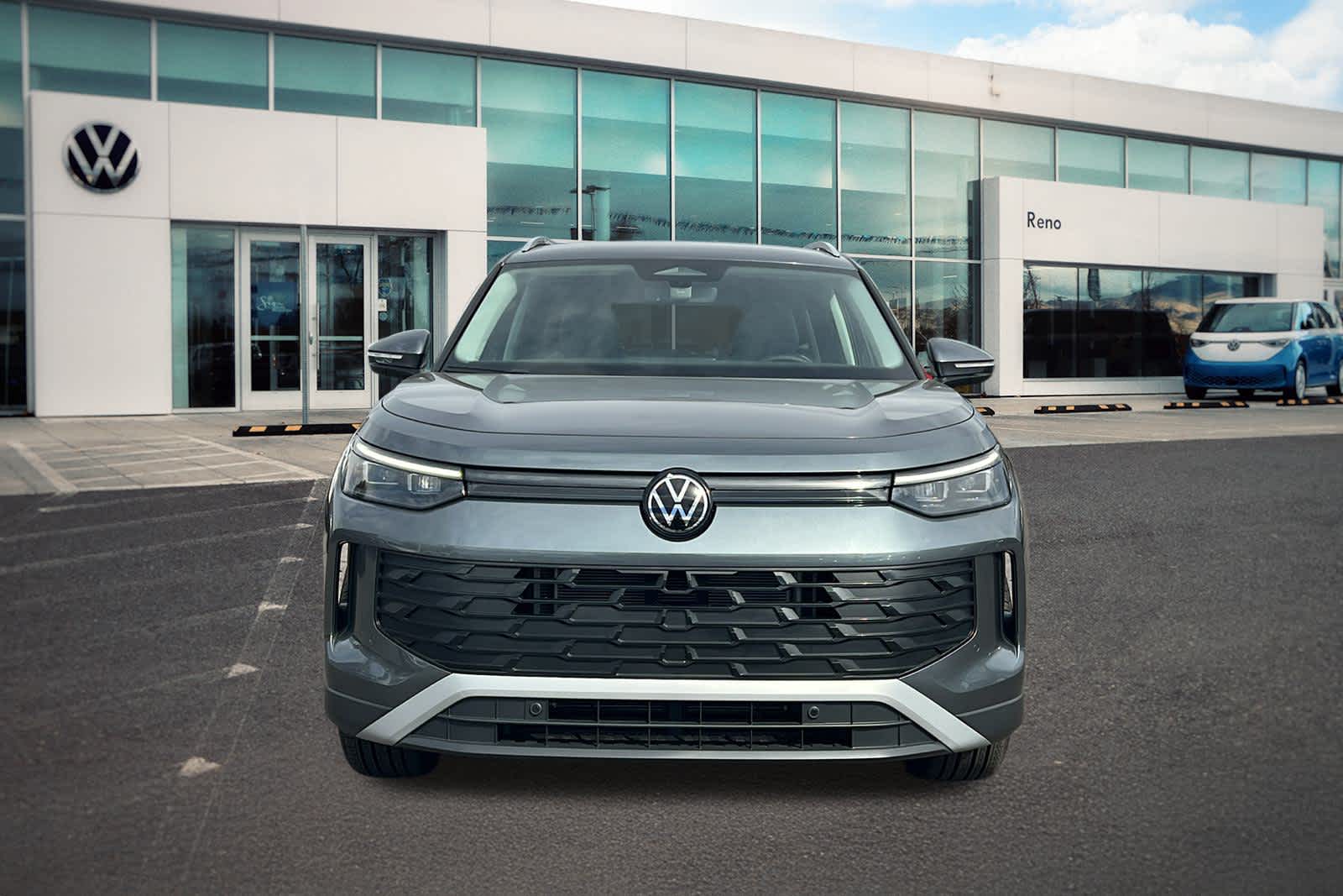 Thumbnail: 2025 Volkswagen Tiguan - 2