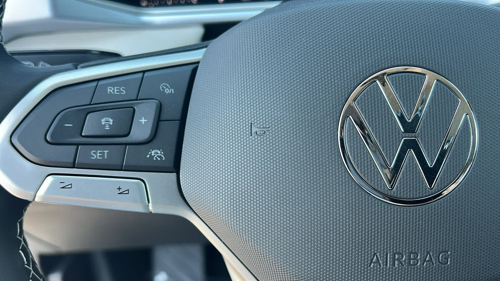 Thumbnail: 2025 Volkswagen Taos - 19