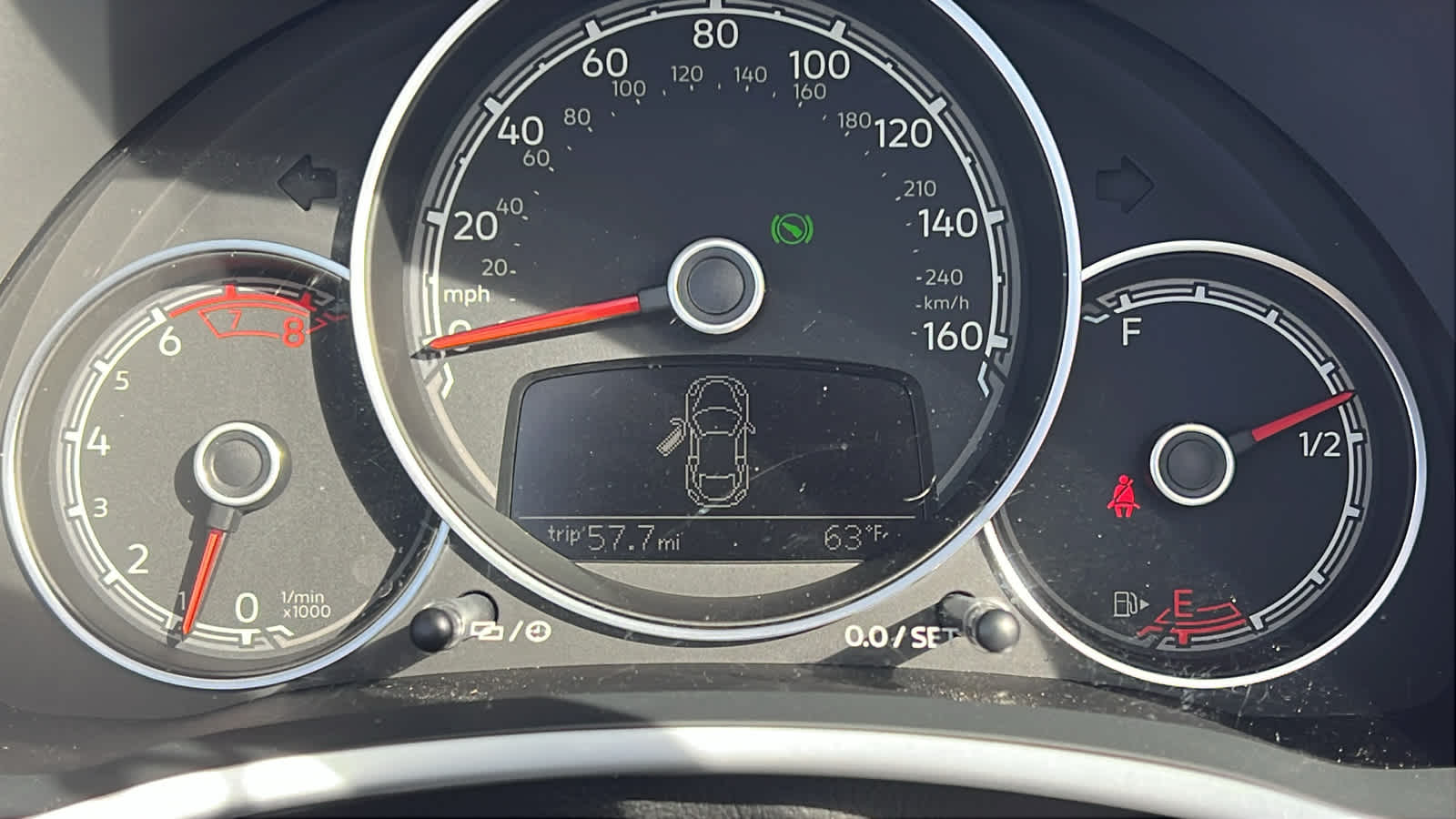 Thumbnail: 2019 Volkswagen Beetle - 21