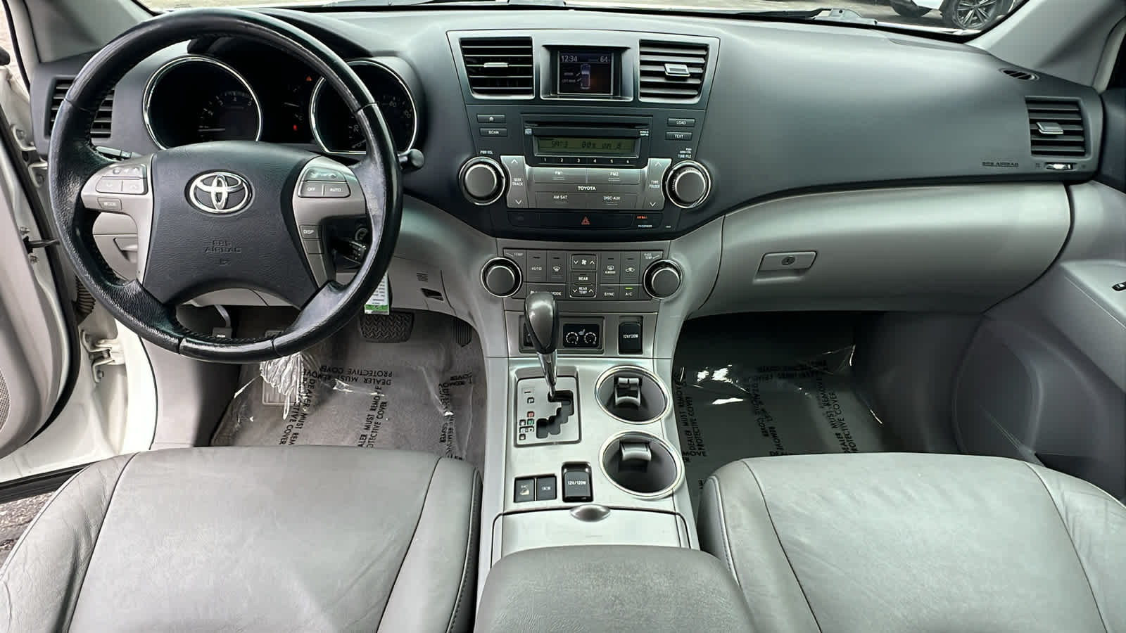 Thumbnail: 2010 Toyota Highlander - 26