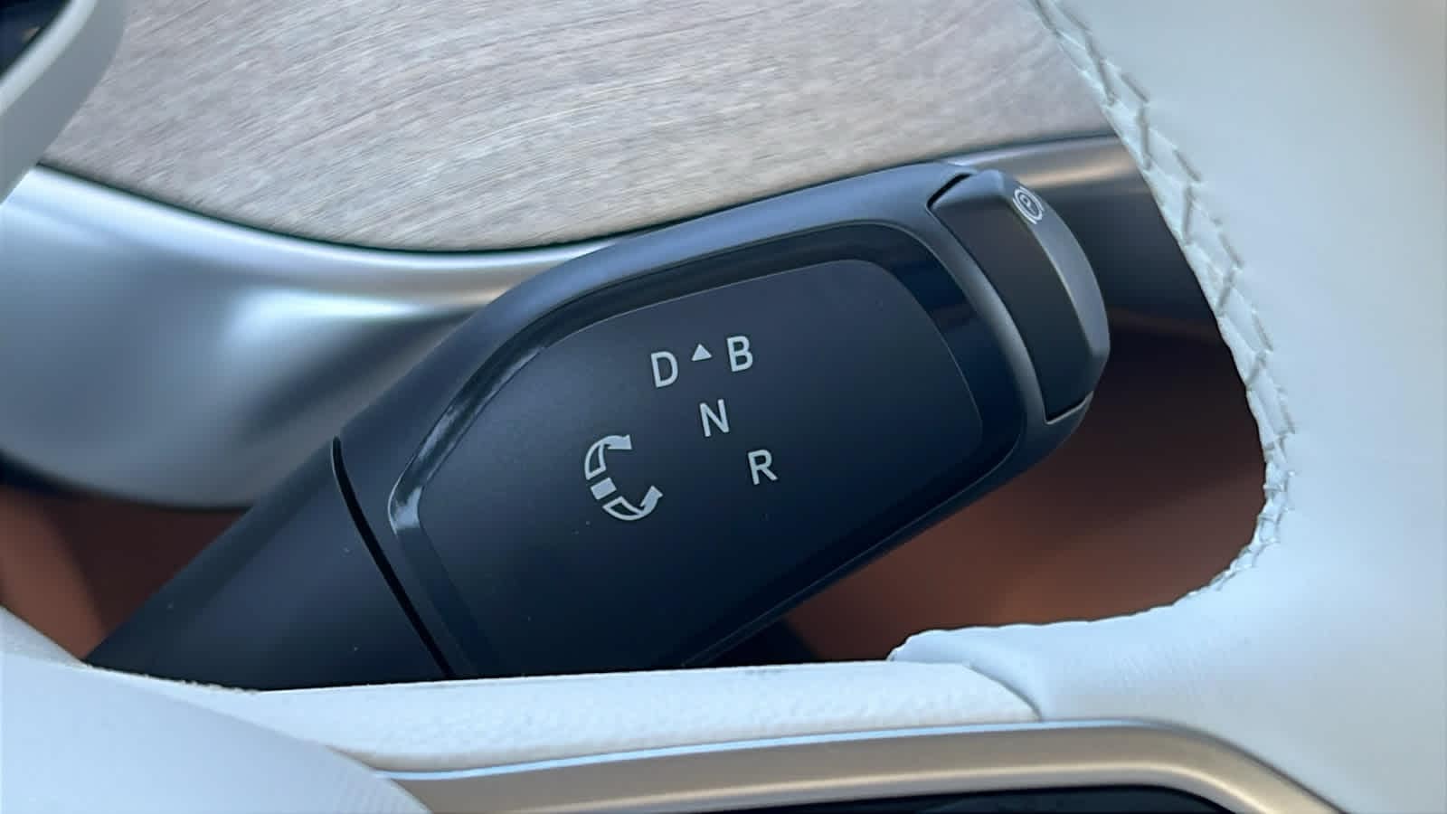 Thumbnail: 2025 Volkswagen ID.Buzz - 17