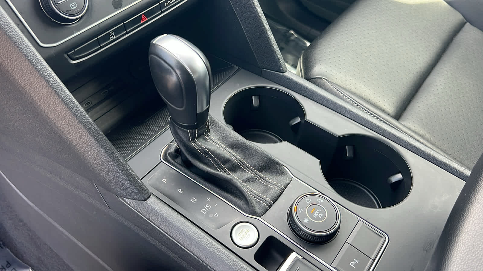 Thumbnail: 2021 Volkswagen Atlas - 13