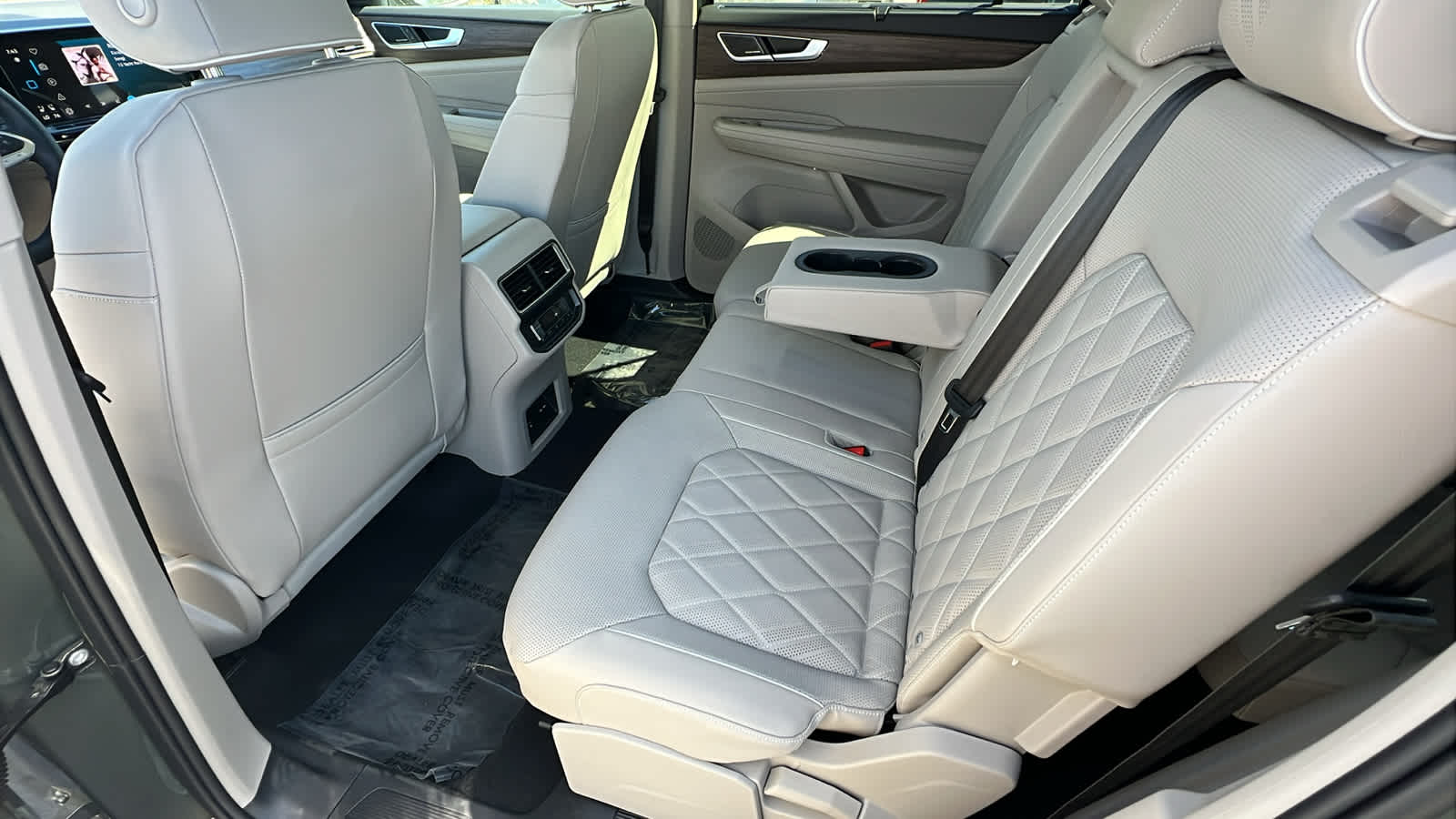 Thumbnail: 2026 Volkswagen Atlas - 24