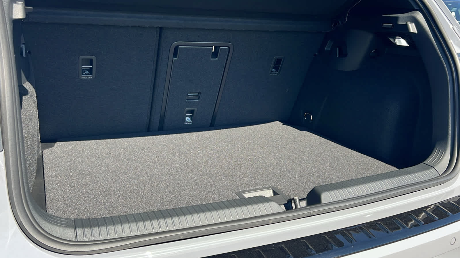 Thumbnail: 2025 Volkswagen Golf - 27