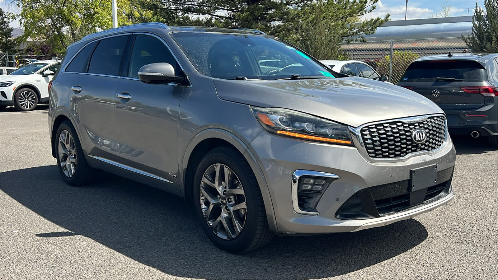 Thumbnail: 2019 Kia Sorento - 3