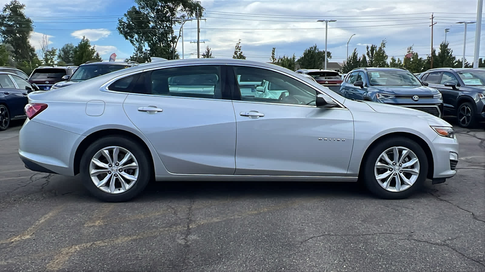 Thumbnail: 2021 Chevrolet Malibu - 4