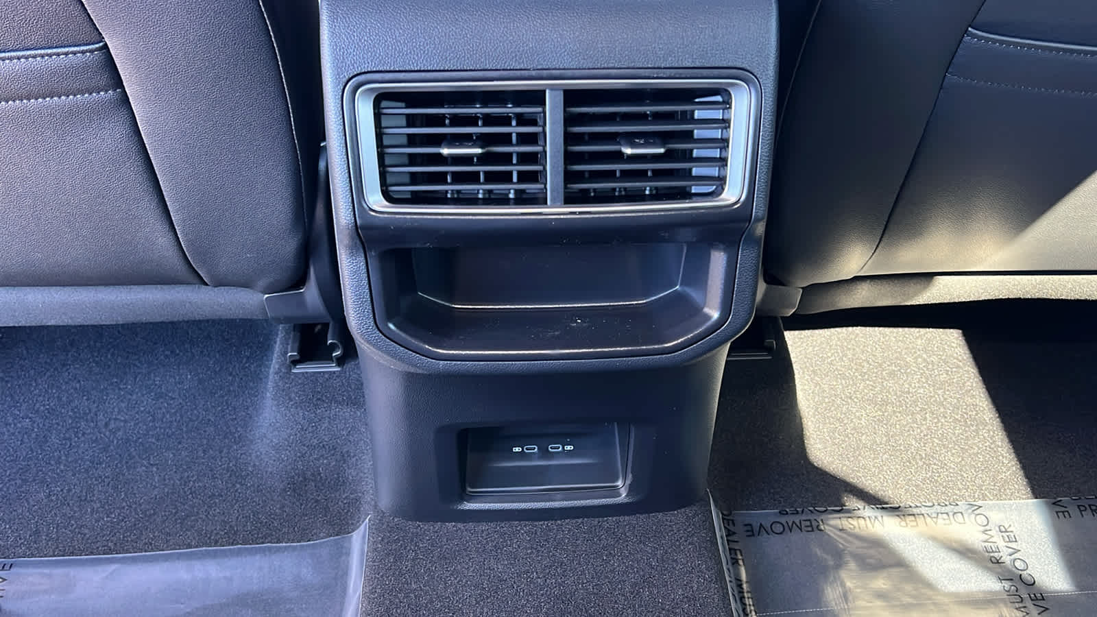 Thumbnail: 2026 Volkswagen Atlas - 25