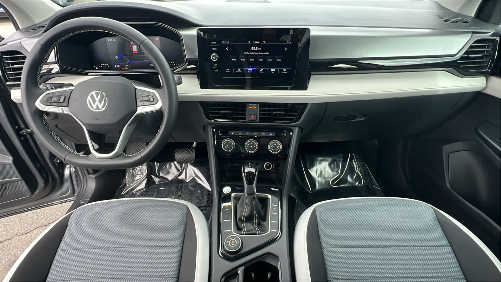 Thumbnail: 2026 Volkswagen Taos - 25