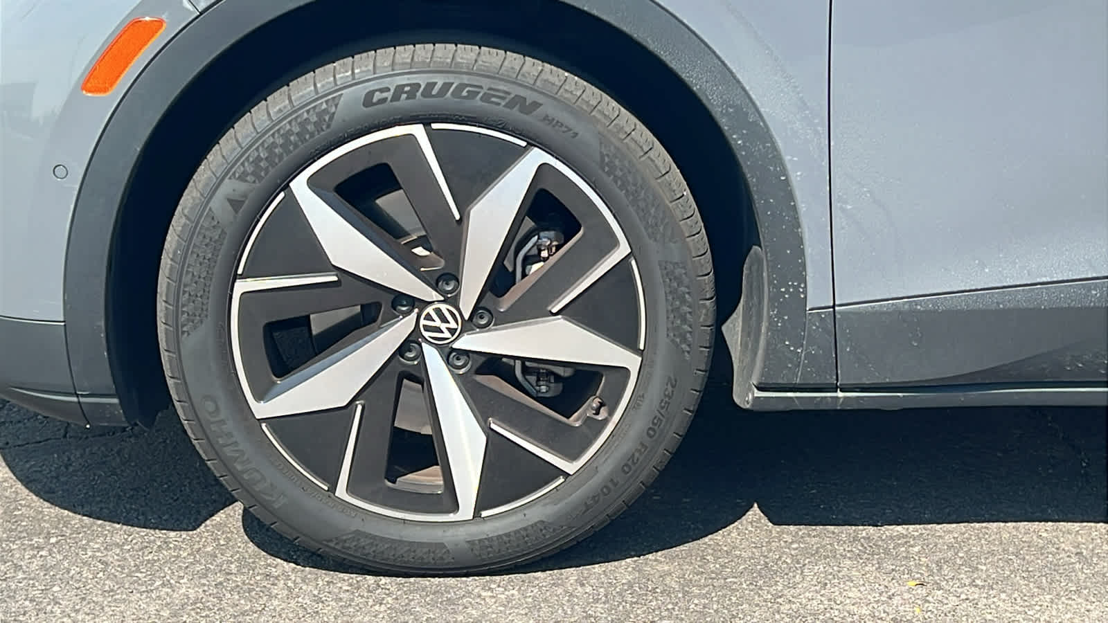 Thumbnail: 2023 Volkswagen ID.4 - 9