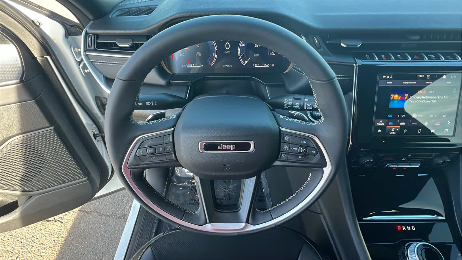 Thumbnail: 2025 Jeep Grand Cherokee L - 18