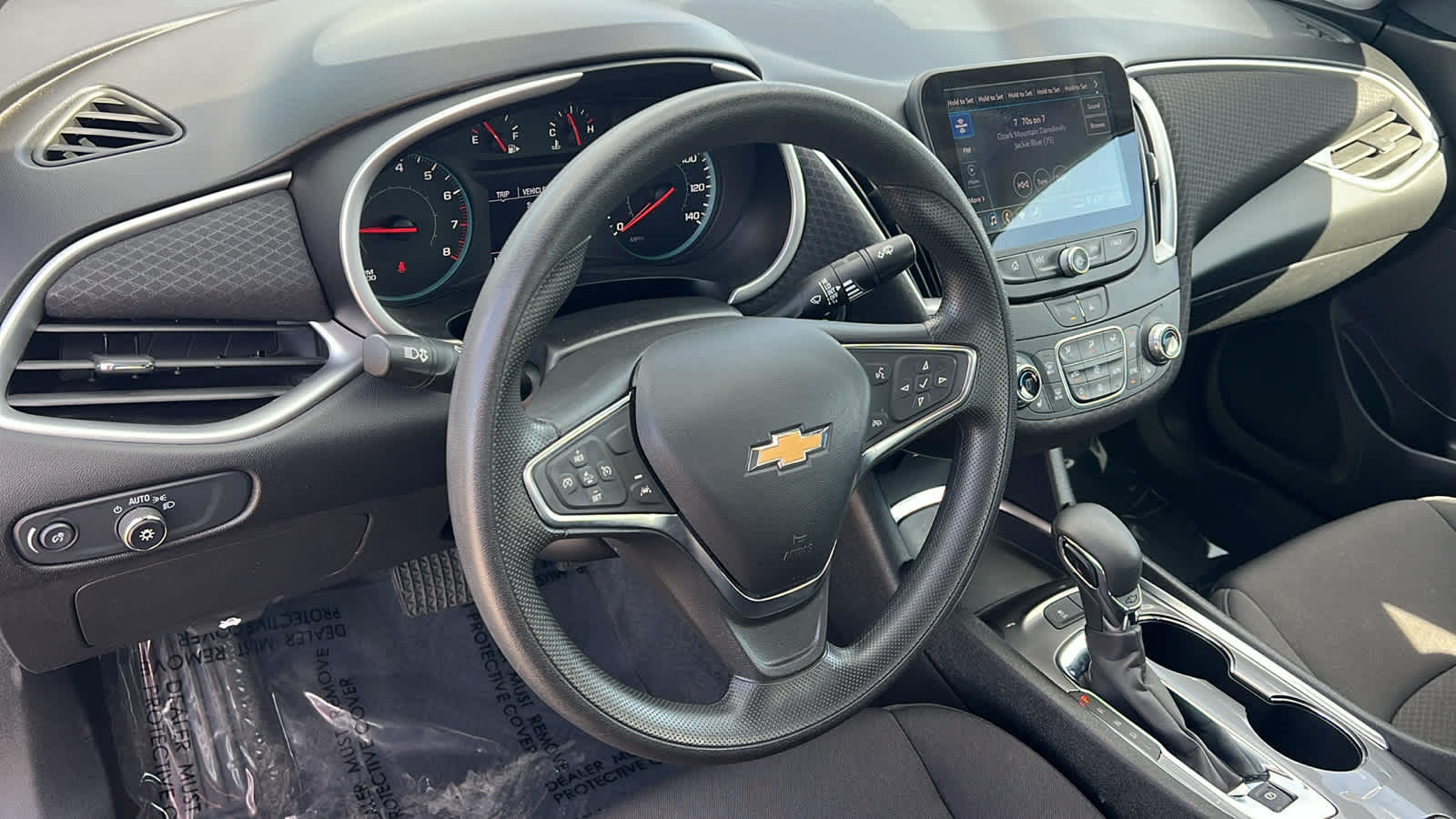 Thumbnail: 2024 Chevrolet Malibu - 10