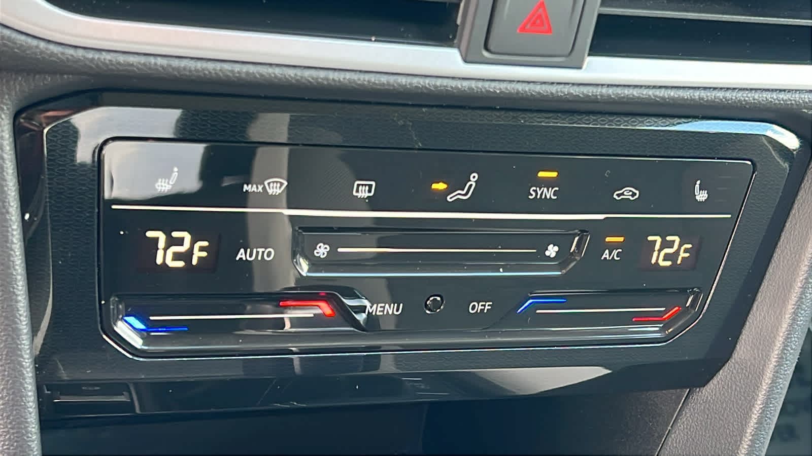 Thumbnail: 2025 Volkswagen Taos - 14