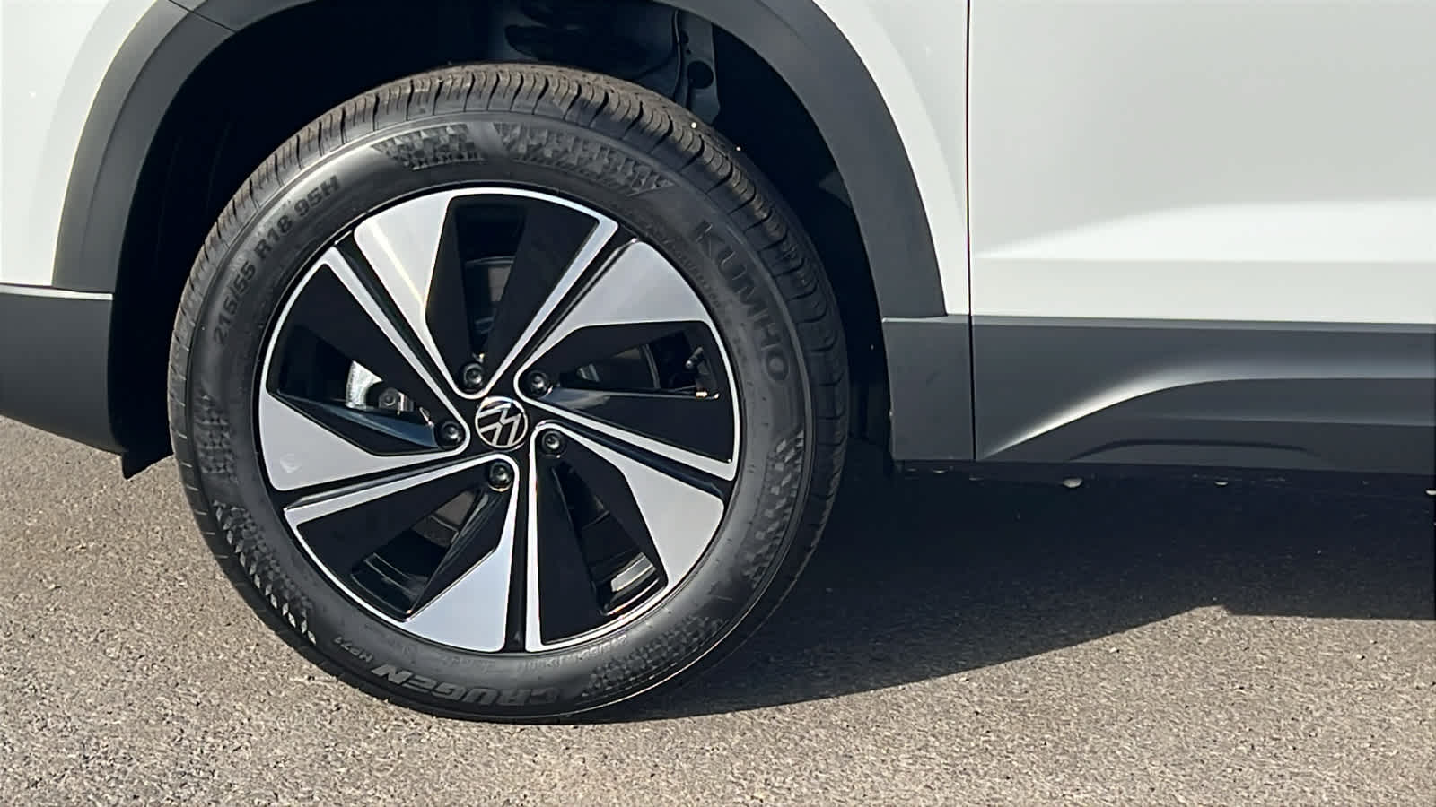 Thumbnail: 2026 Volkswagen Taos - 9